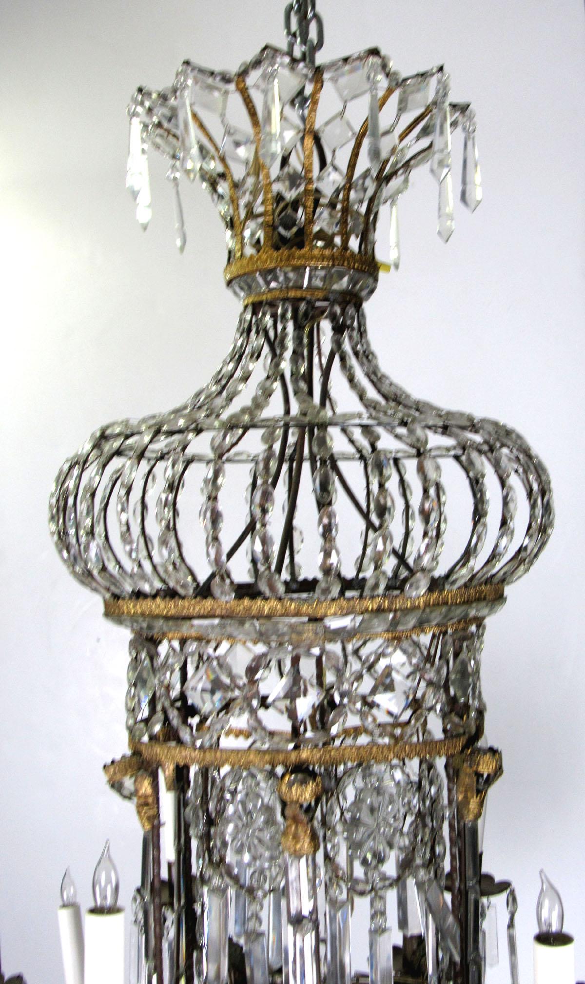 Early 19th Century Gilt Bronze and Crystal Chandelier For Sale 10