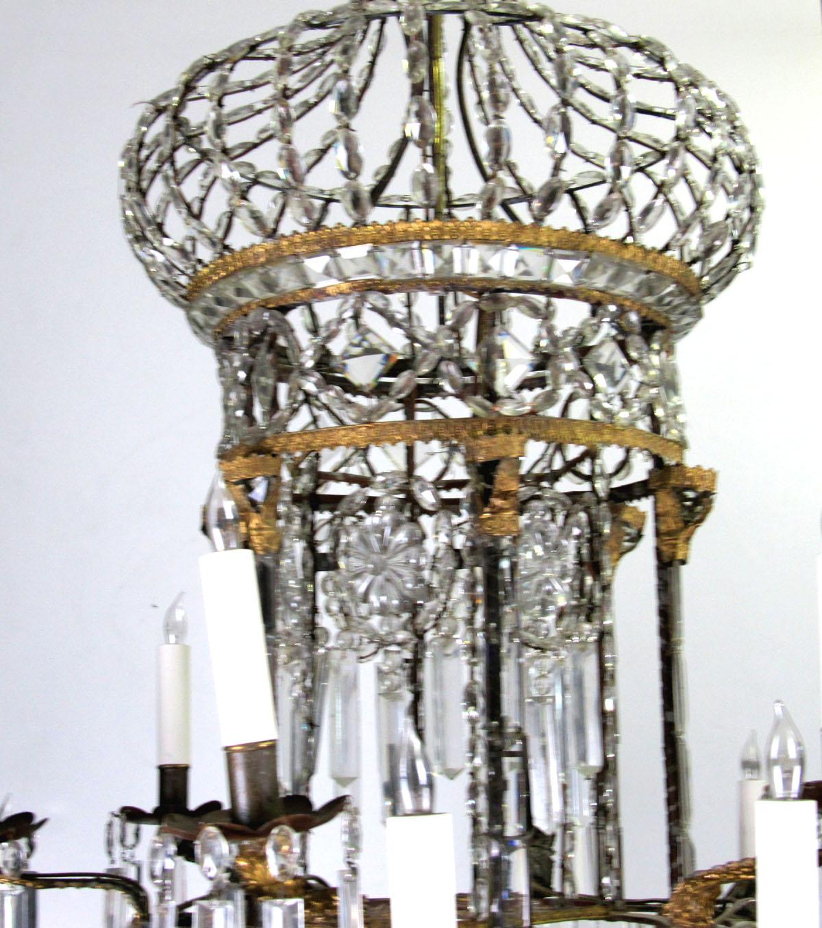 Early 19th Century Gilt Bronze and Crystal Chandelier In Excellent Condition For Sale In Dallas, TX