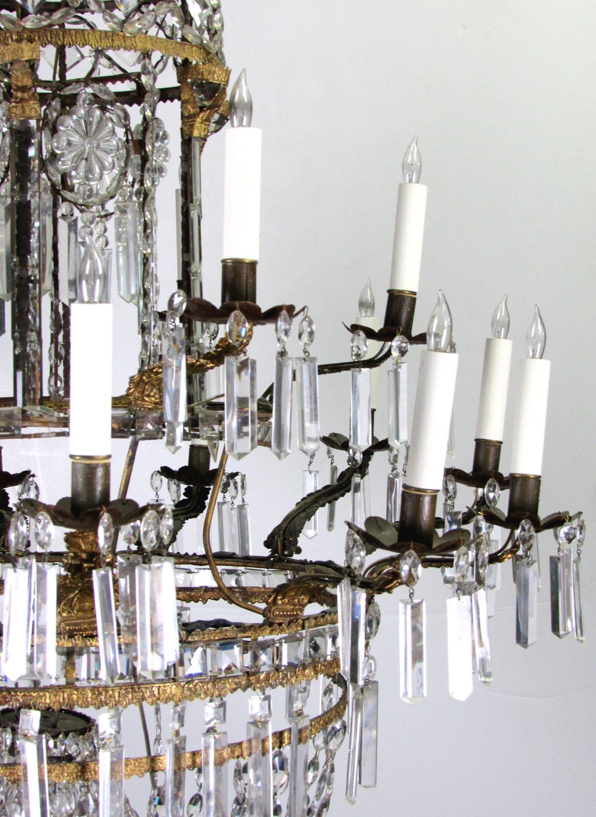 Early 19th Century Gilt Bronze and Crystal Chandelier For Sale 4