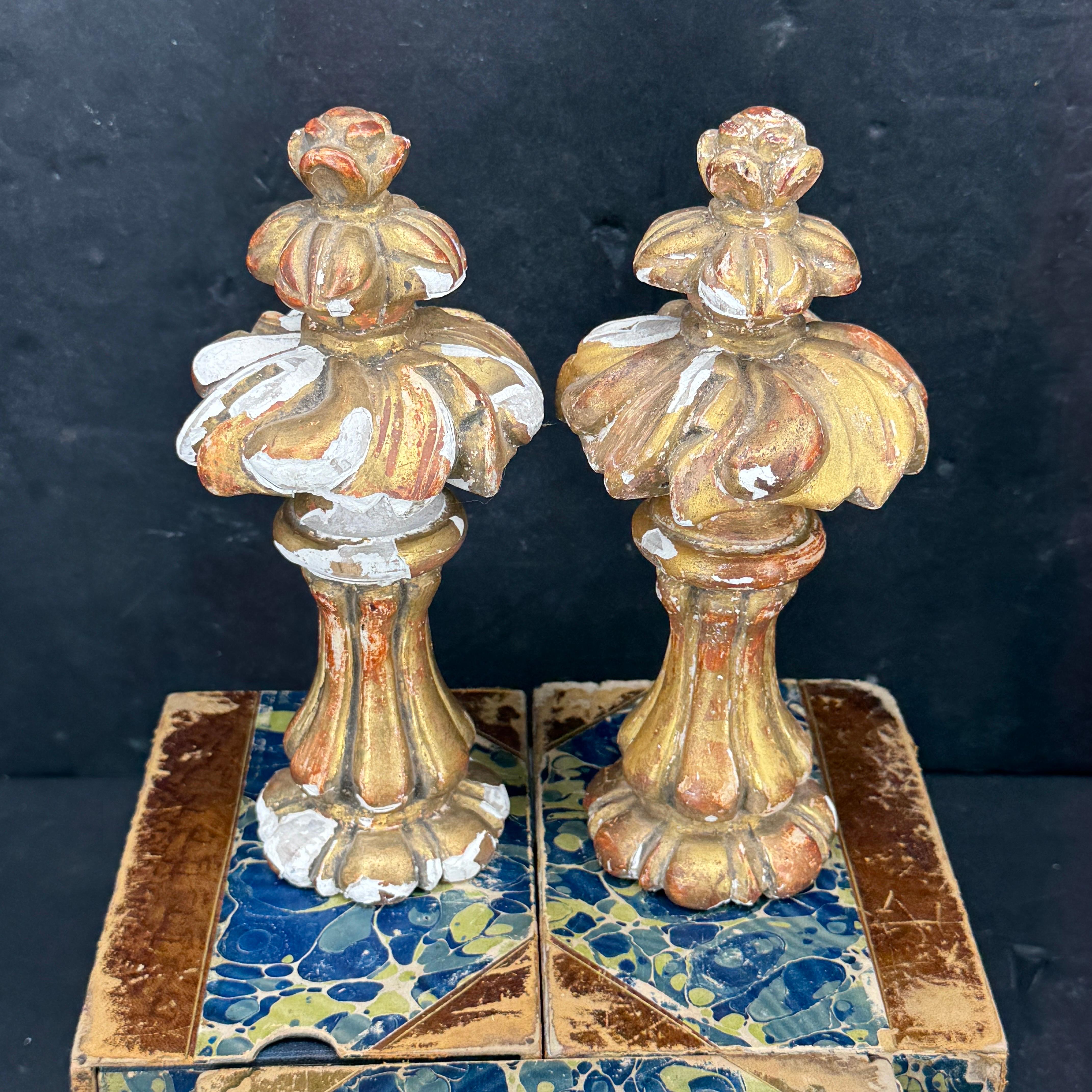 Early 19th Century Gilt Fragments Architectural Sculptures, France In Fair Condition For Sale In Haddonfield, NJ