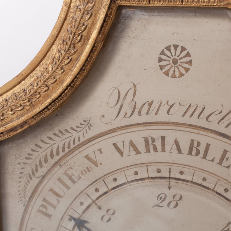 Directoire Baromètre en bois doré du début du 19e siècle 