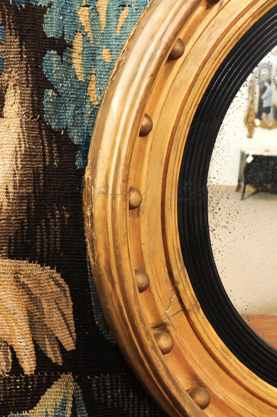 Espejo de ojo de buey de madera dorada de principios del siglo XIX con hipocampo mitológico en venta 4
