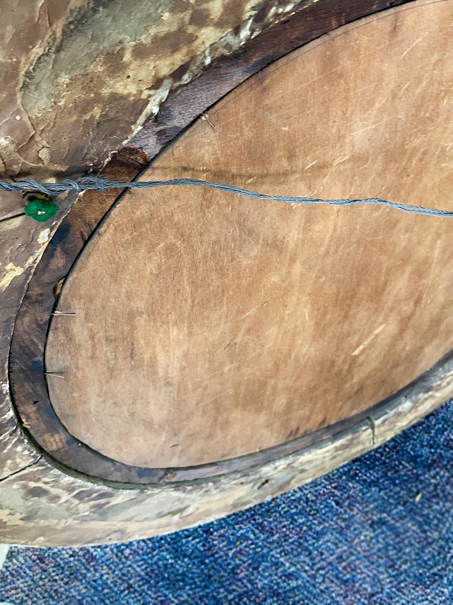 Miroir à œil de bœuf en bois doré du début du 19e siècle en vente 3