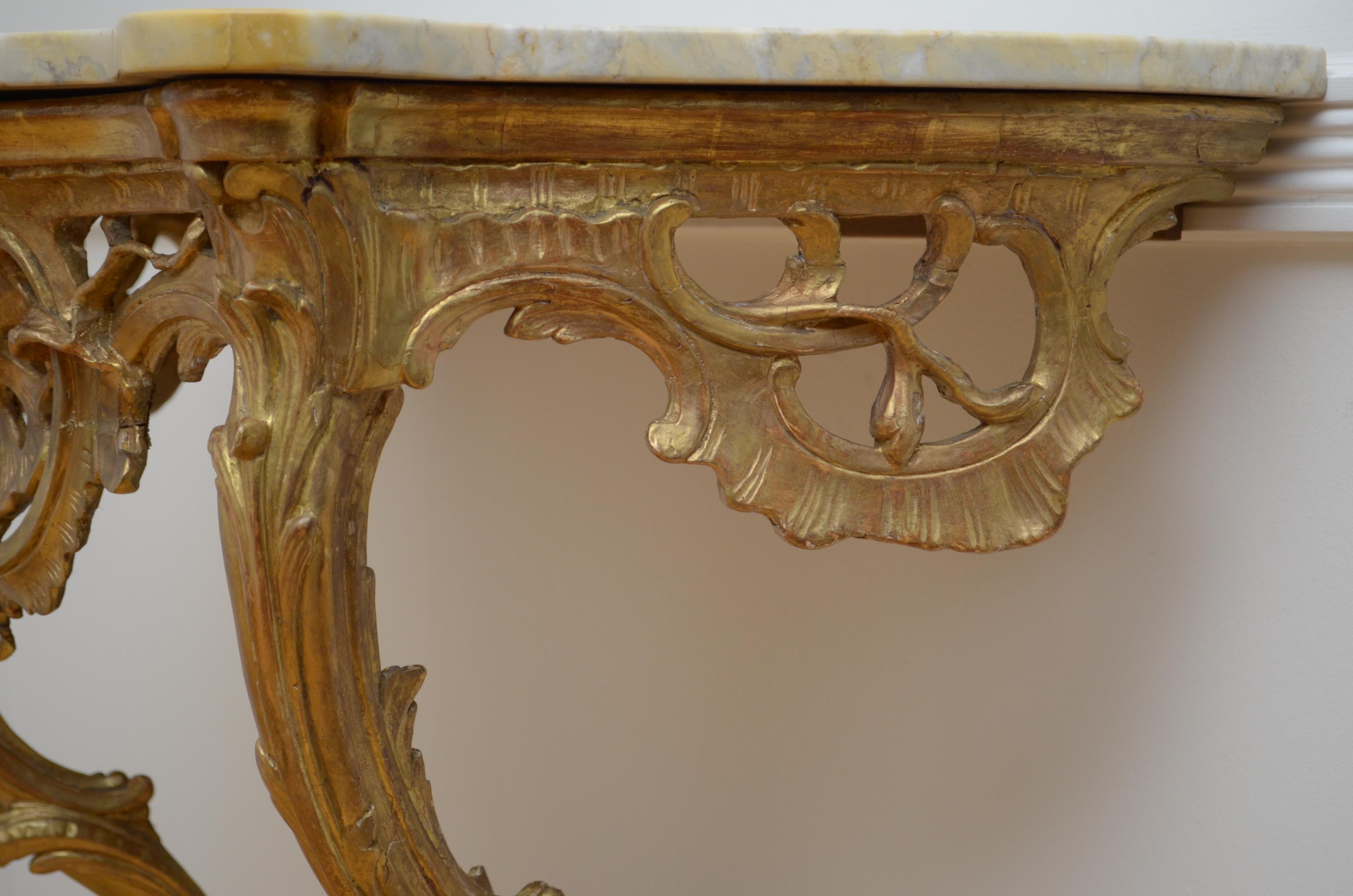 Konsolentisch aus vergoldetem Holz des frühen 19. Jahrhunderts Hall Table im Angebot 4
