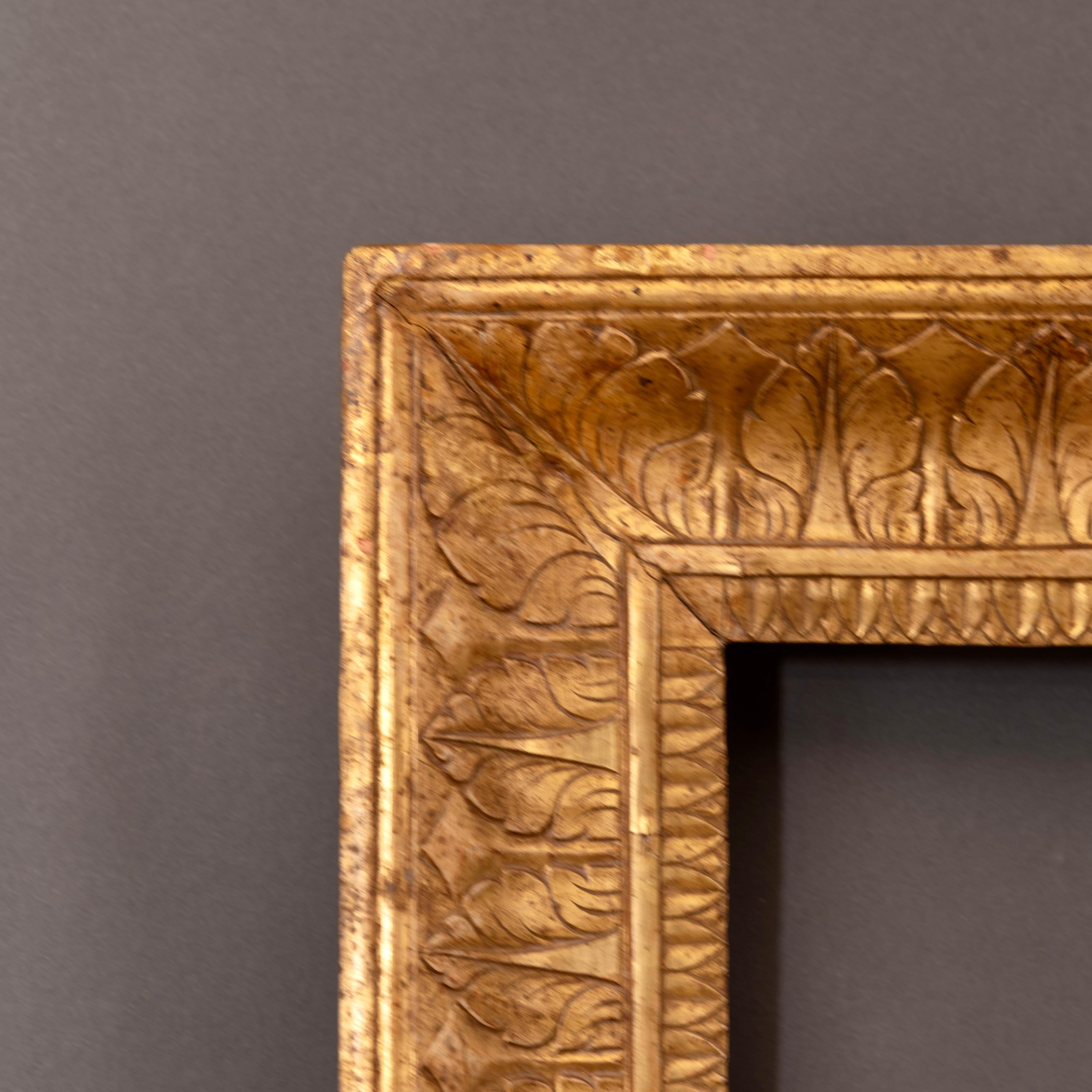 Großer italienischer Empire-Rahmen aus vergoldetem Holz aus der Zeit der Periode (Vergoldet) im Angebot
