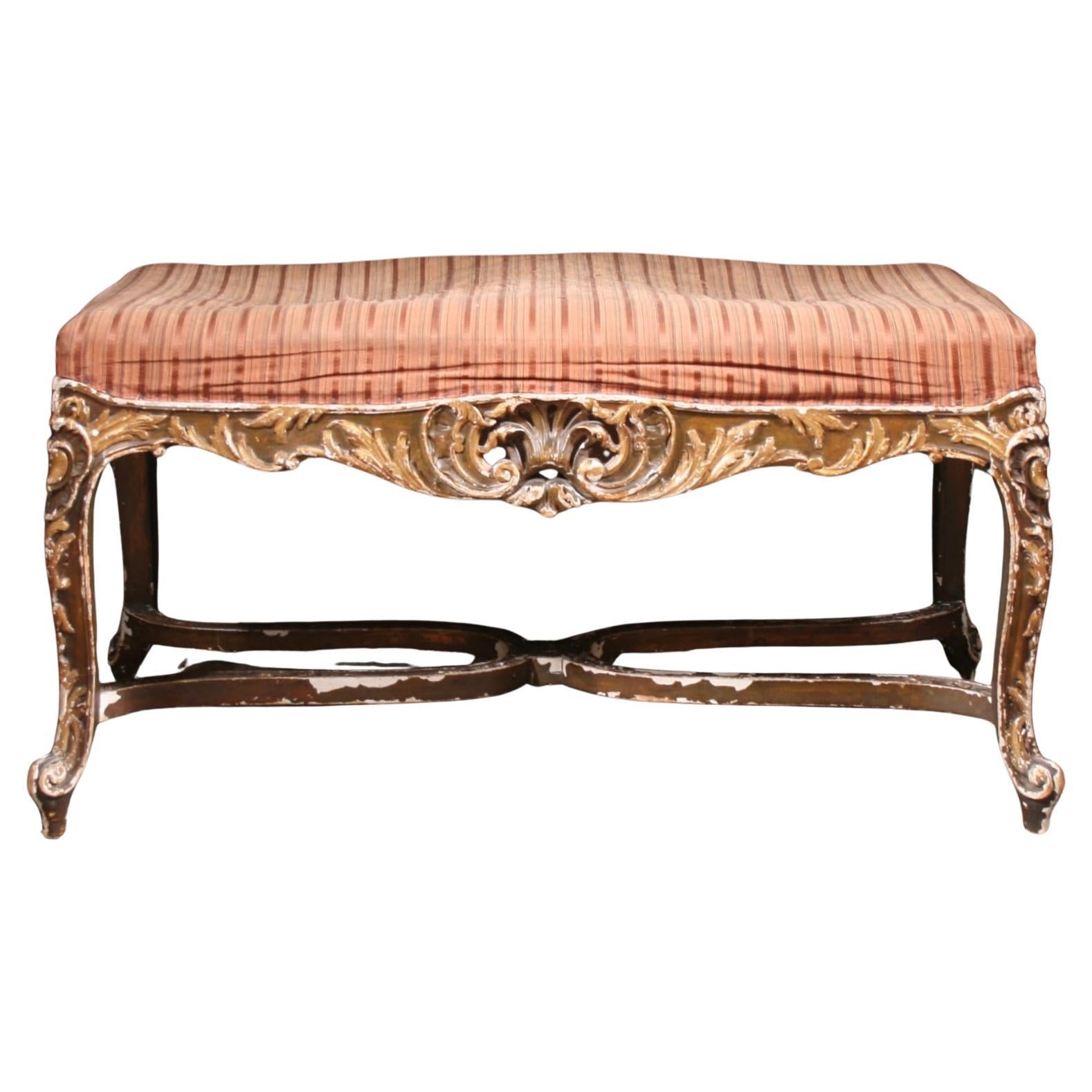 Taburete de madera dorada de principios del siglo XIX