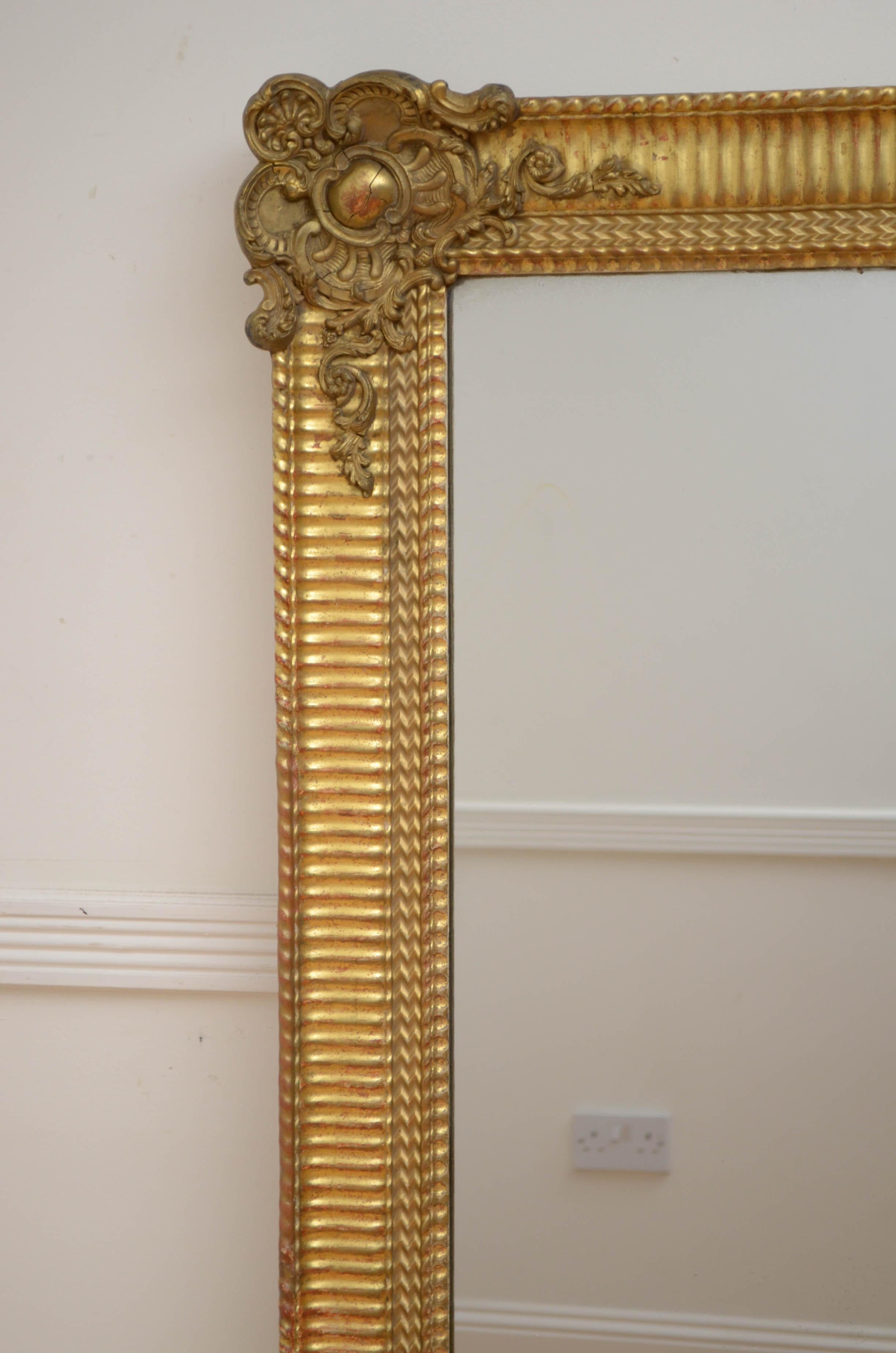 French Early 19th Century Giltwood Wall Mirror For Sale