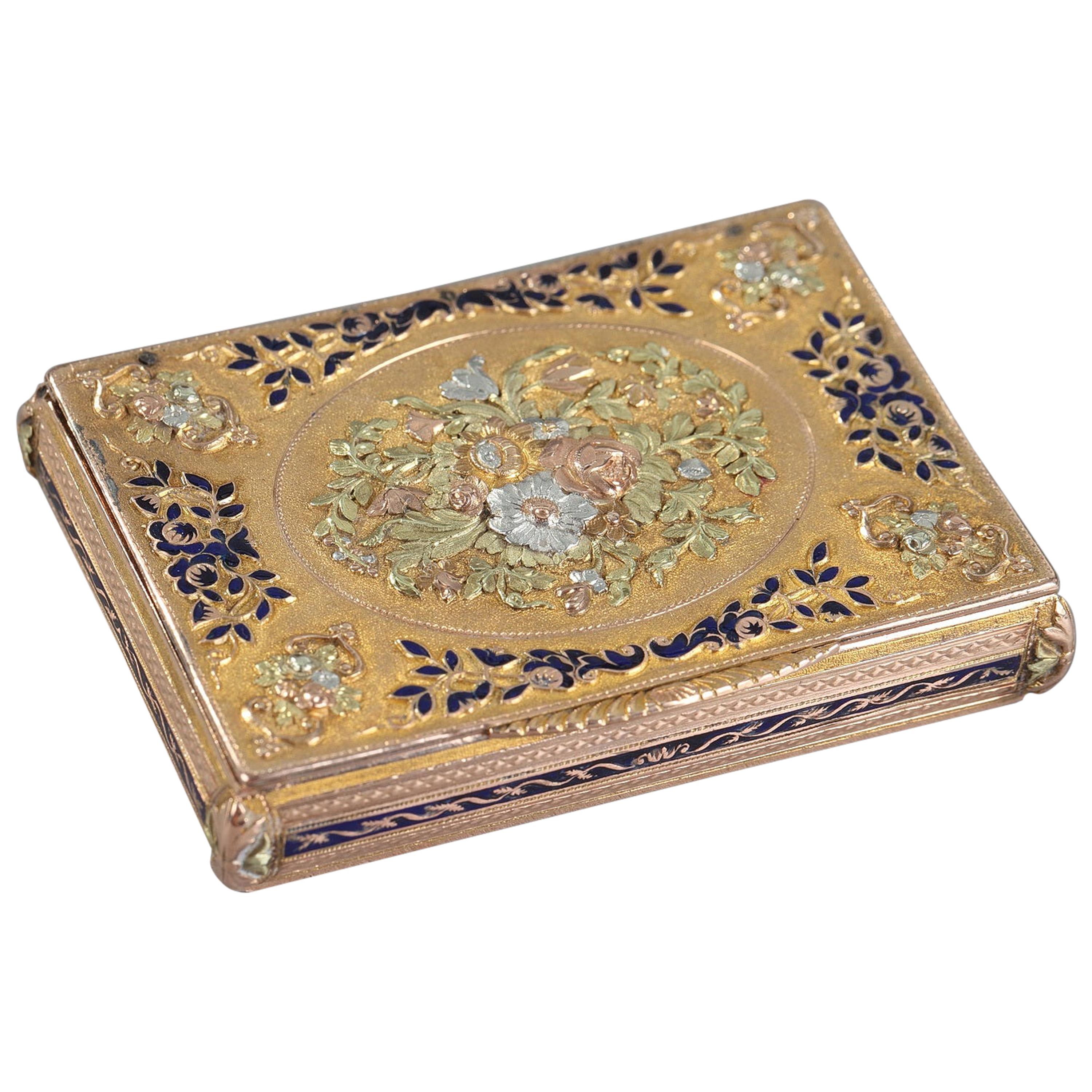 Gold- und Emaille-Schachtel aus dem frühen 19. Jahrhundert, Schweizer Werk im Angebot