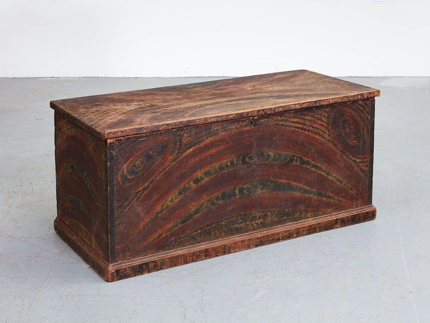 Country Early 19th Century Grain Painted Chest For Sale