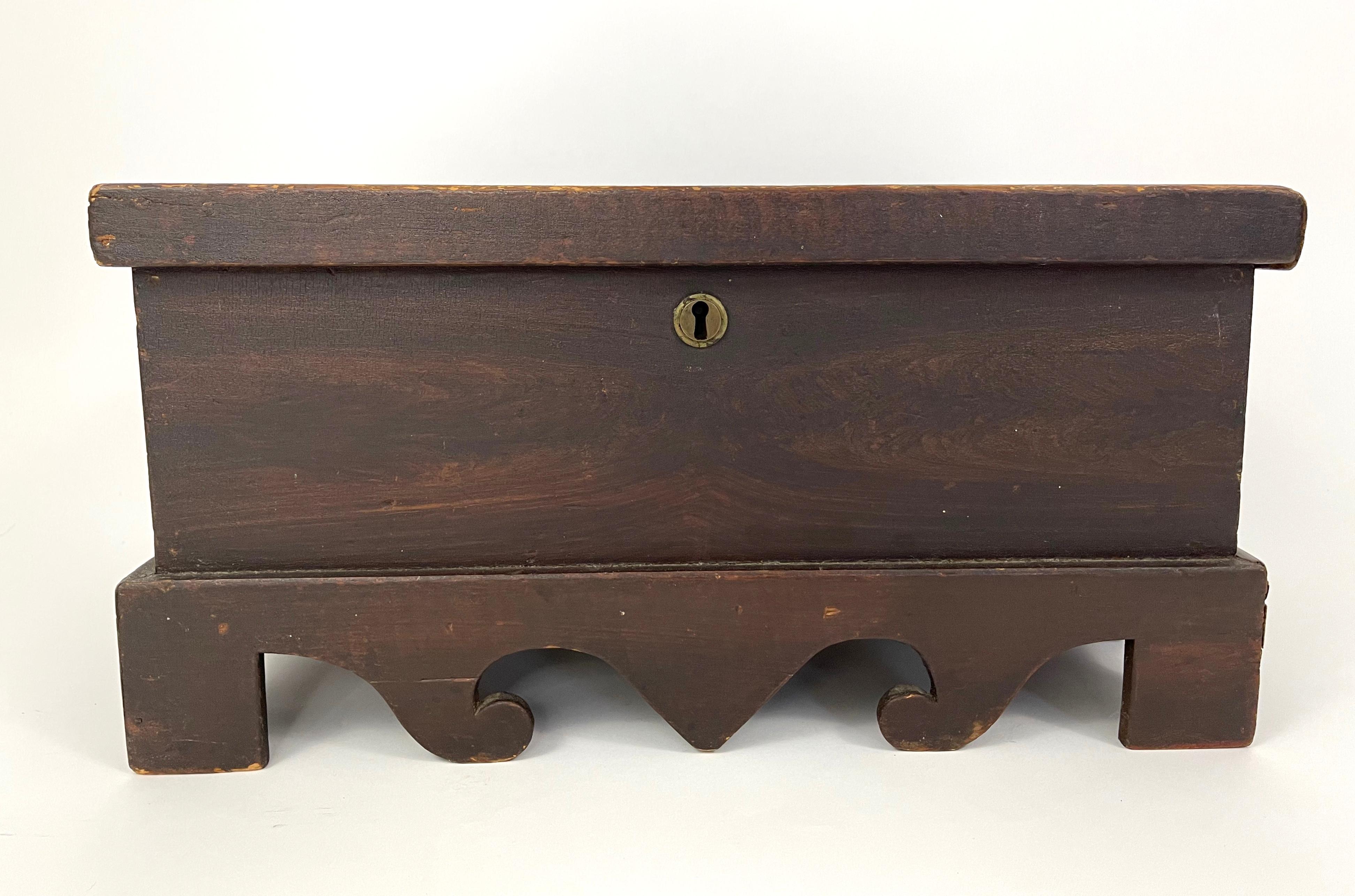 Early 19th Century Grain Painted Pine Box 8