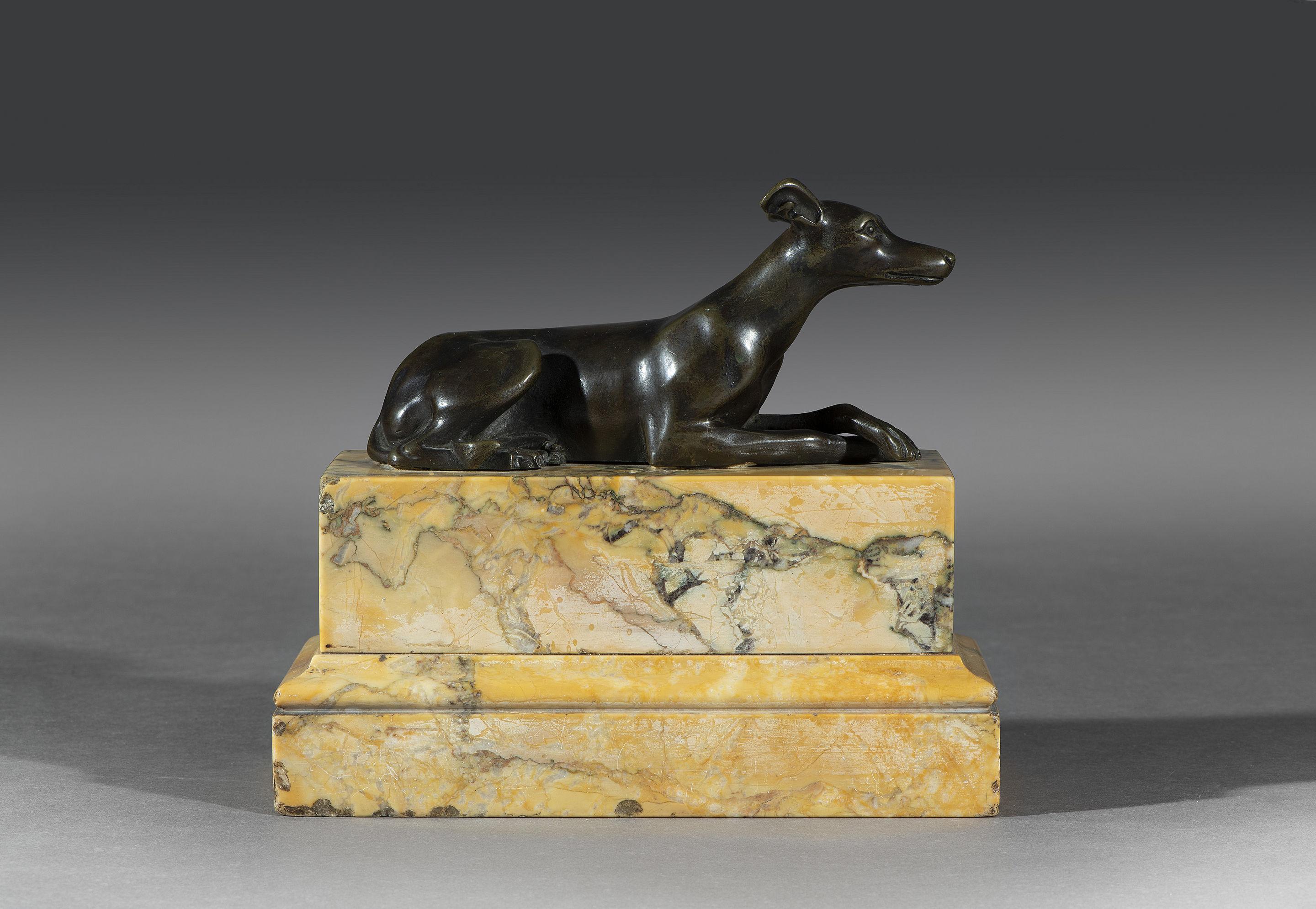English Early 19th Century Grand Tour Bronze Figure on a Sienna Marble Plinth For Sale