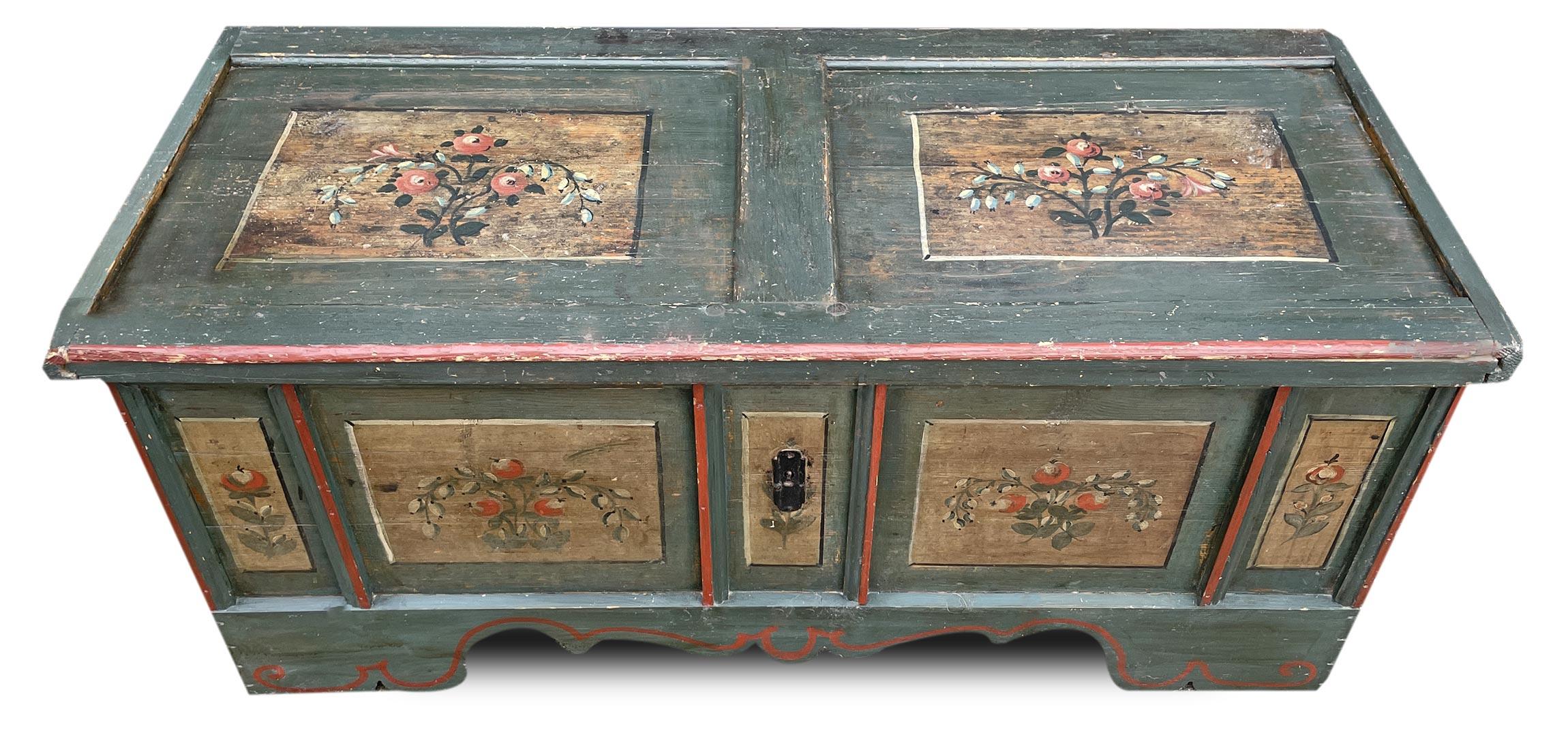 Early 19th Century Green Floral Painted Blanket Chest 6
