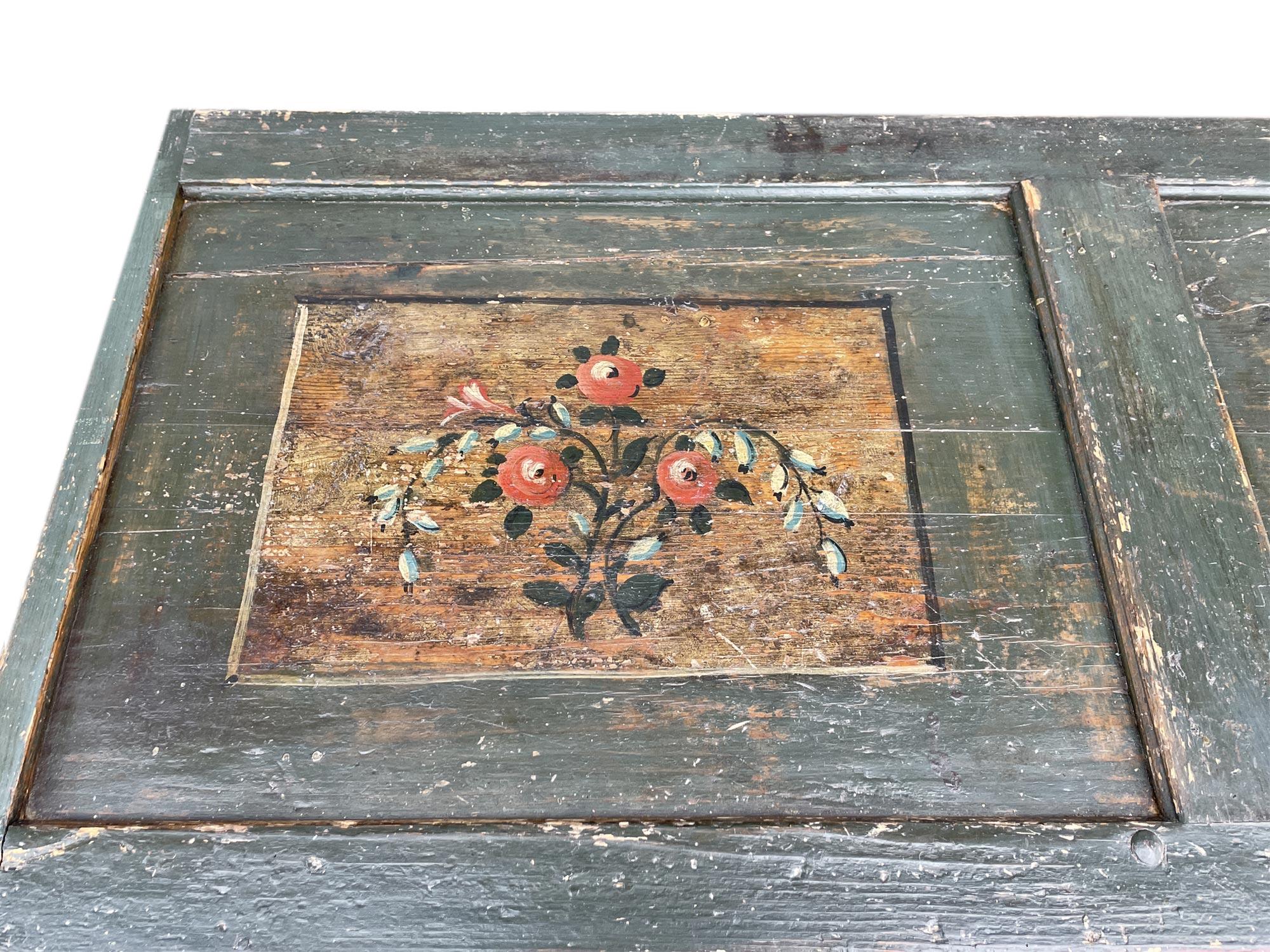 Early 19th Century Green Floral Painted Blanket Chest 1