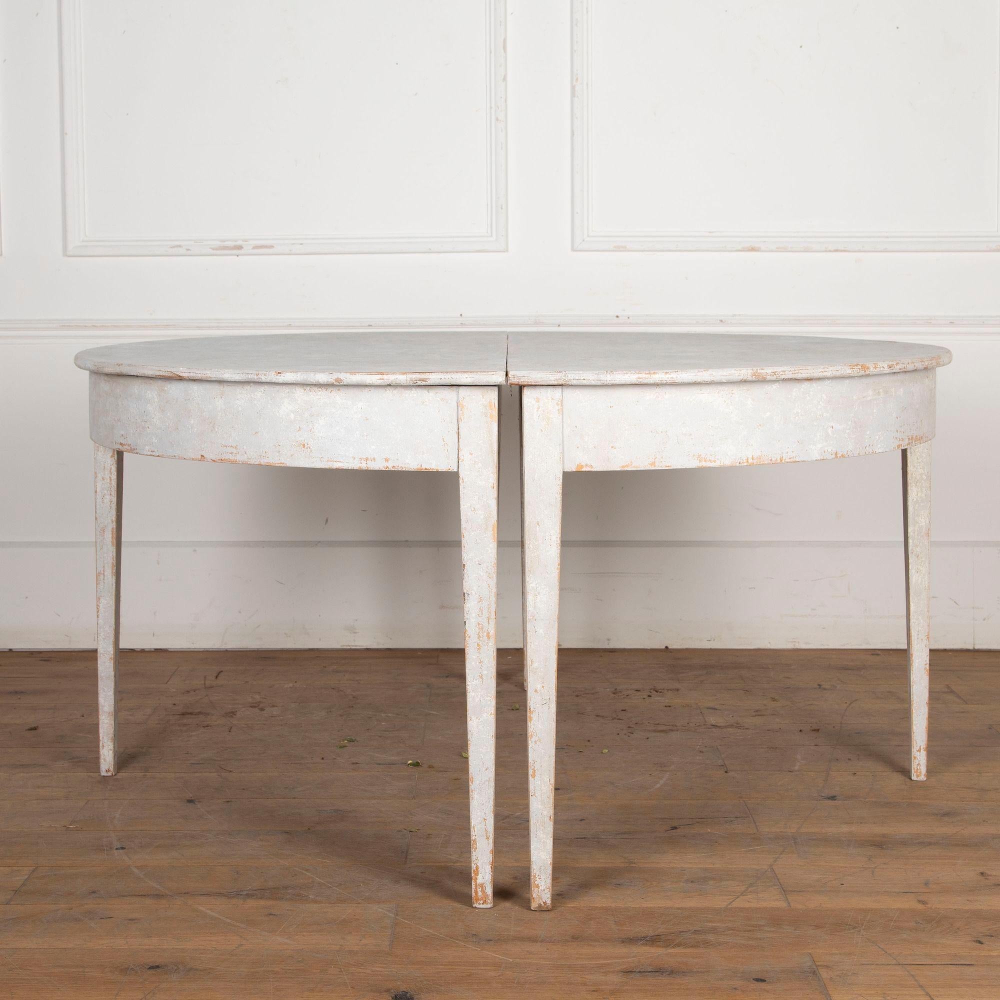 Wood Early 19th Century Gustavian Extending Dining Table
