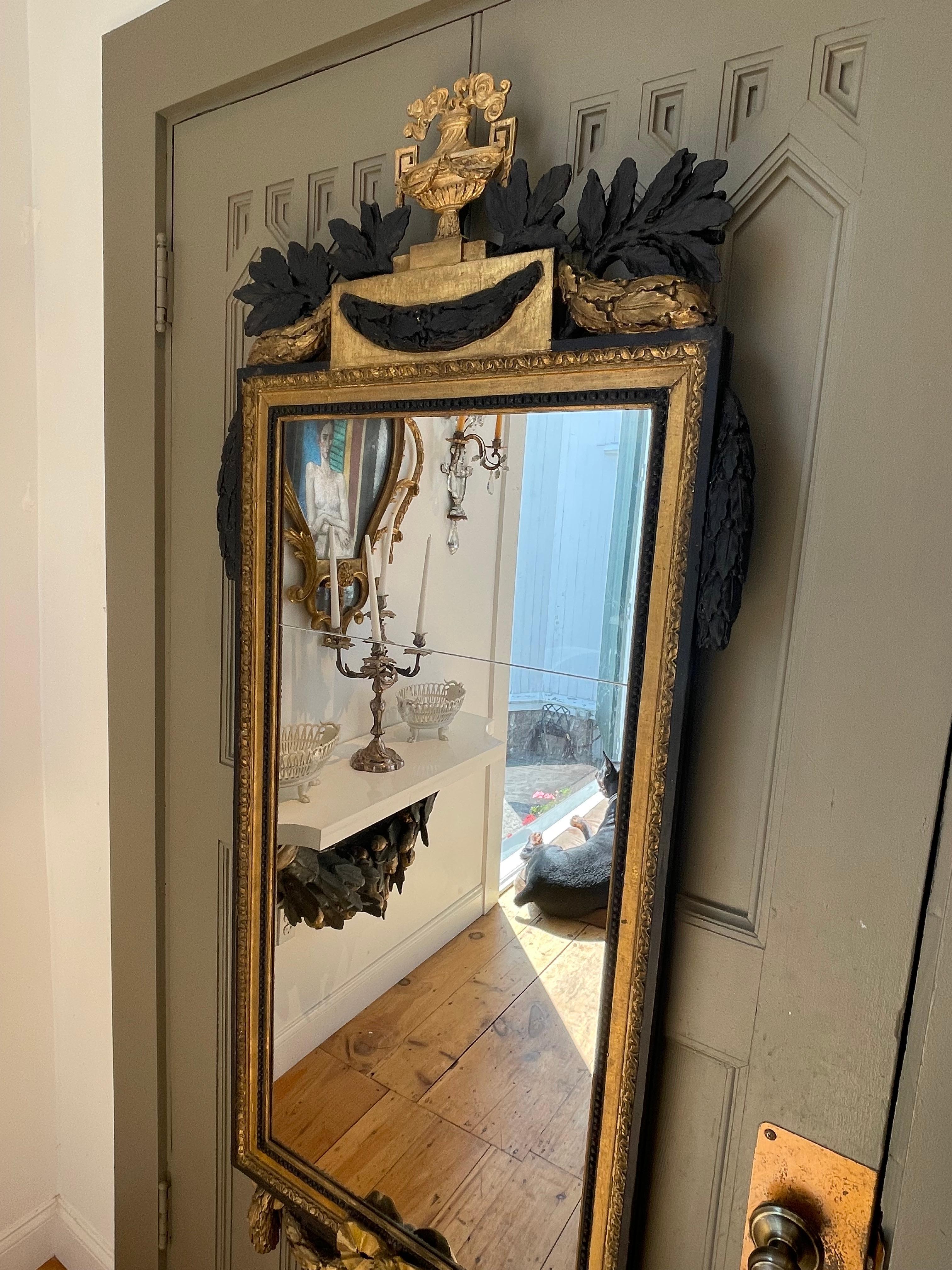Painted Early 19th Century Gustavian Parcel Gilt Pier Mirror For Sale