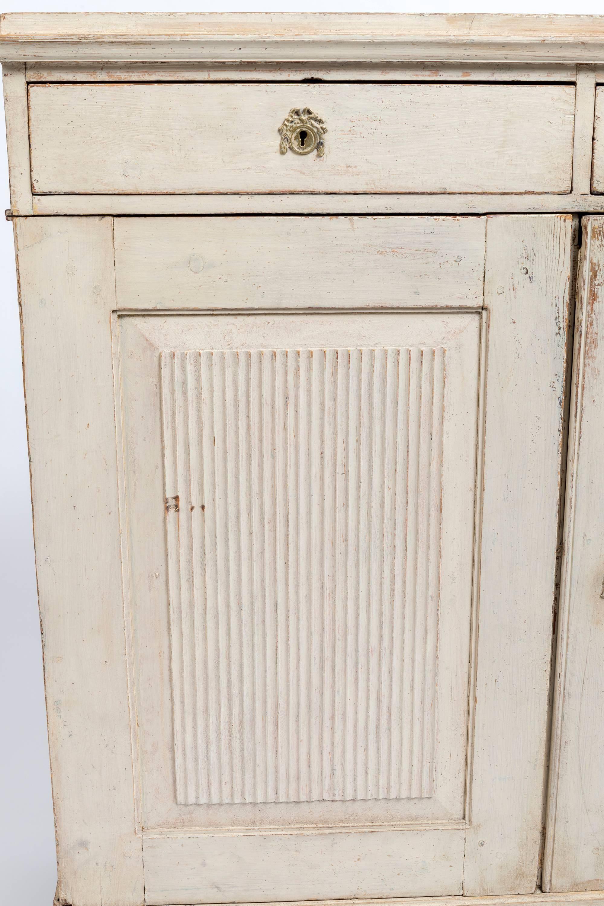 Early 19th Century Gustavian Sideboard In Good Condition In Washington, DC