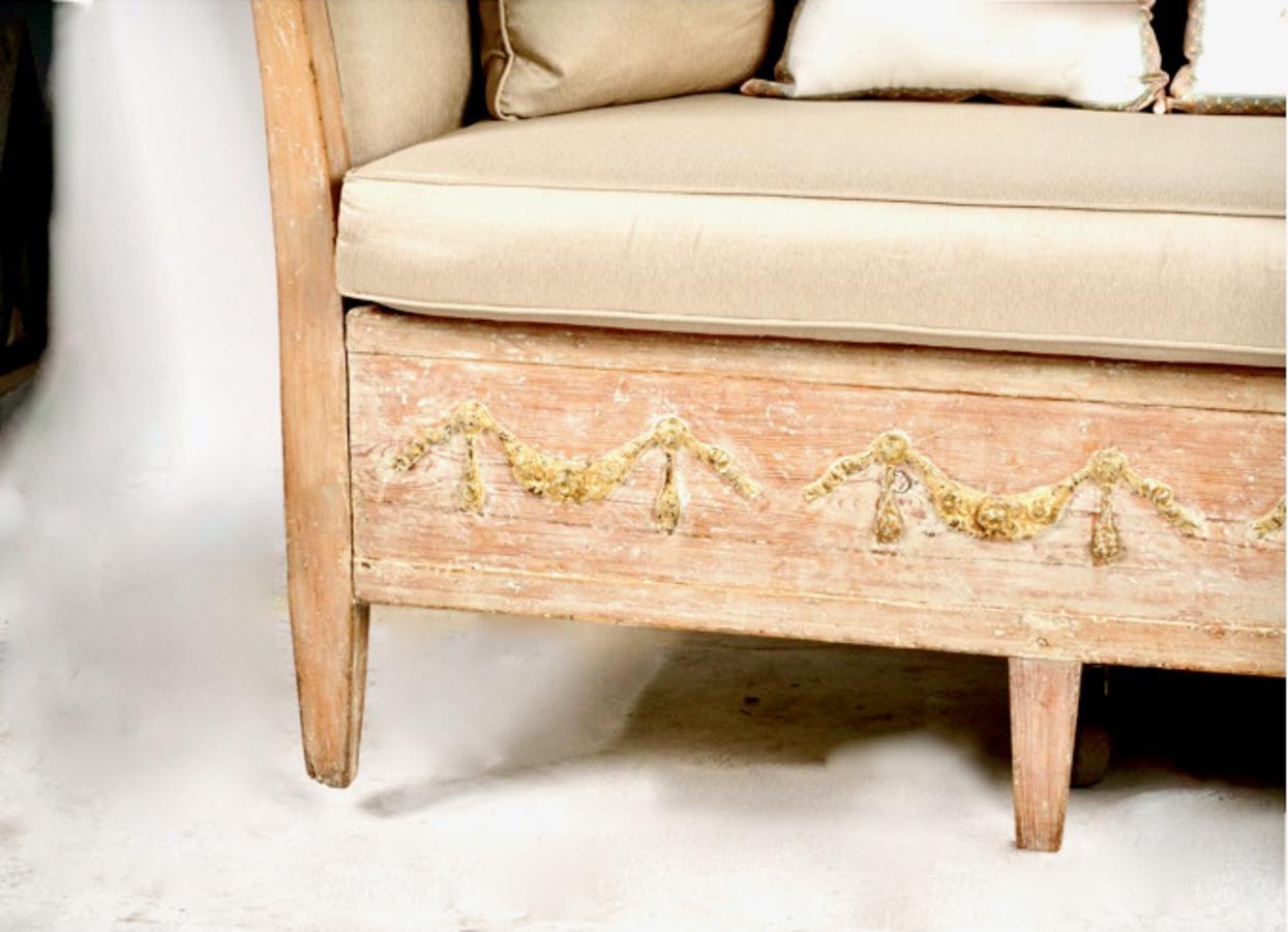 Gustavian Sofa or Bench For Sale 1