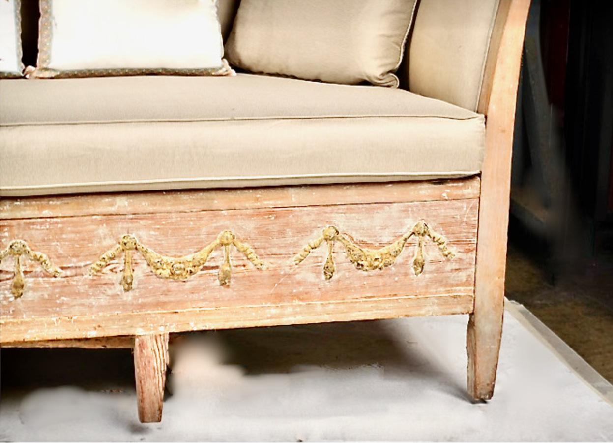 Gustavian Sofa or Bench For Sale 3