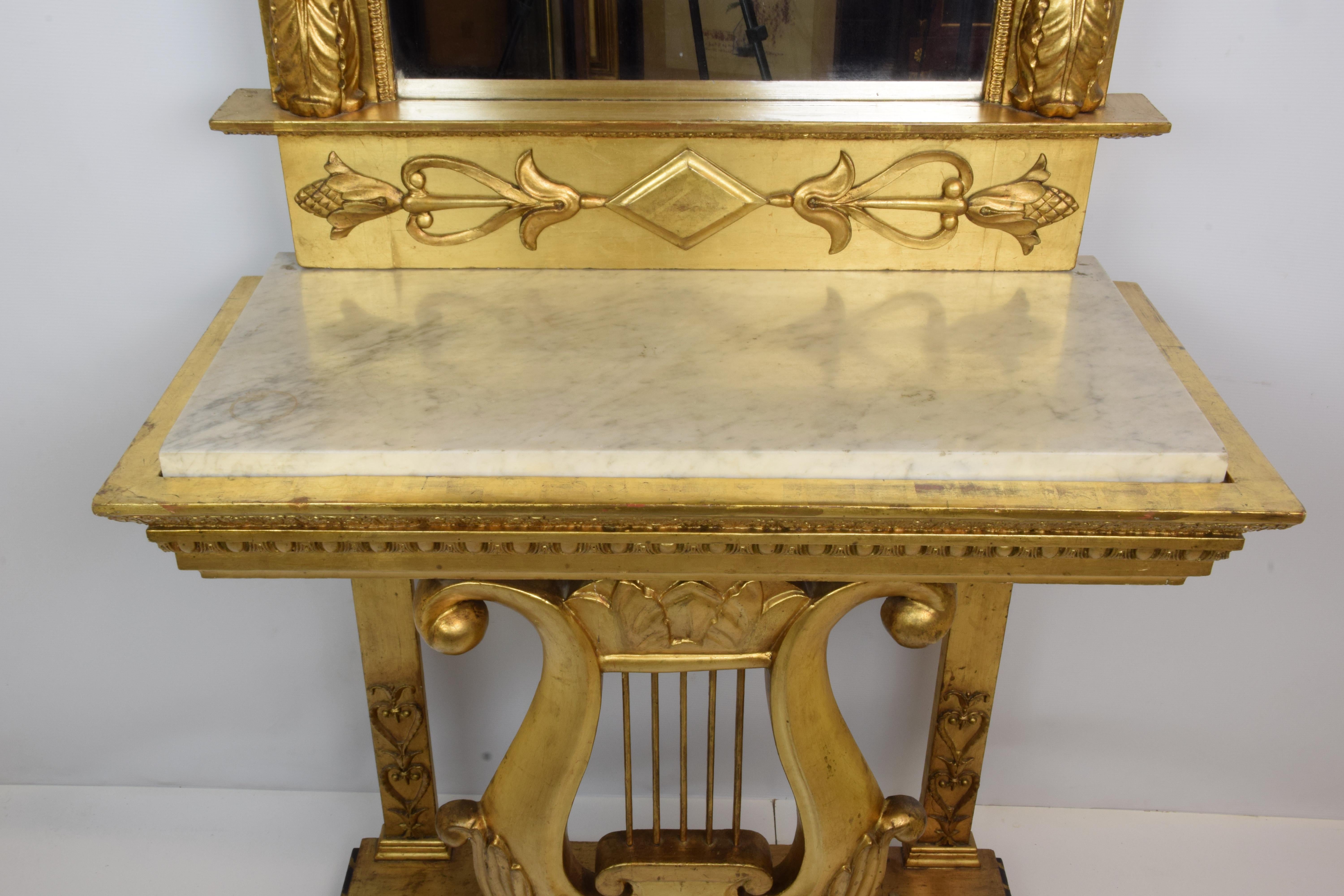 Early 19th Century Gustavian Style Giltwood Console Table and Mirror In Good Condition For Sale In Prato, IT