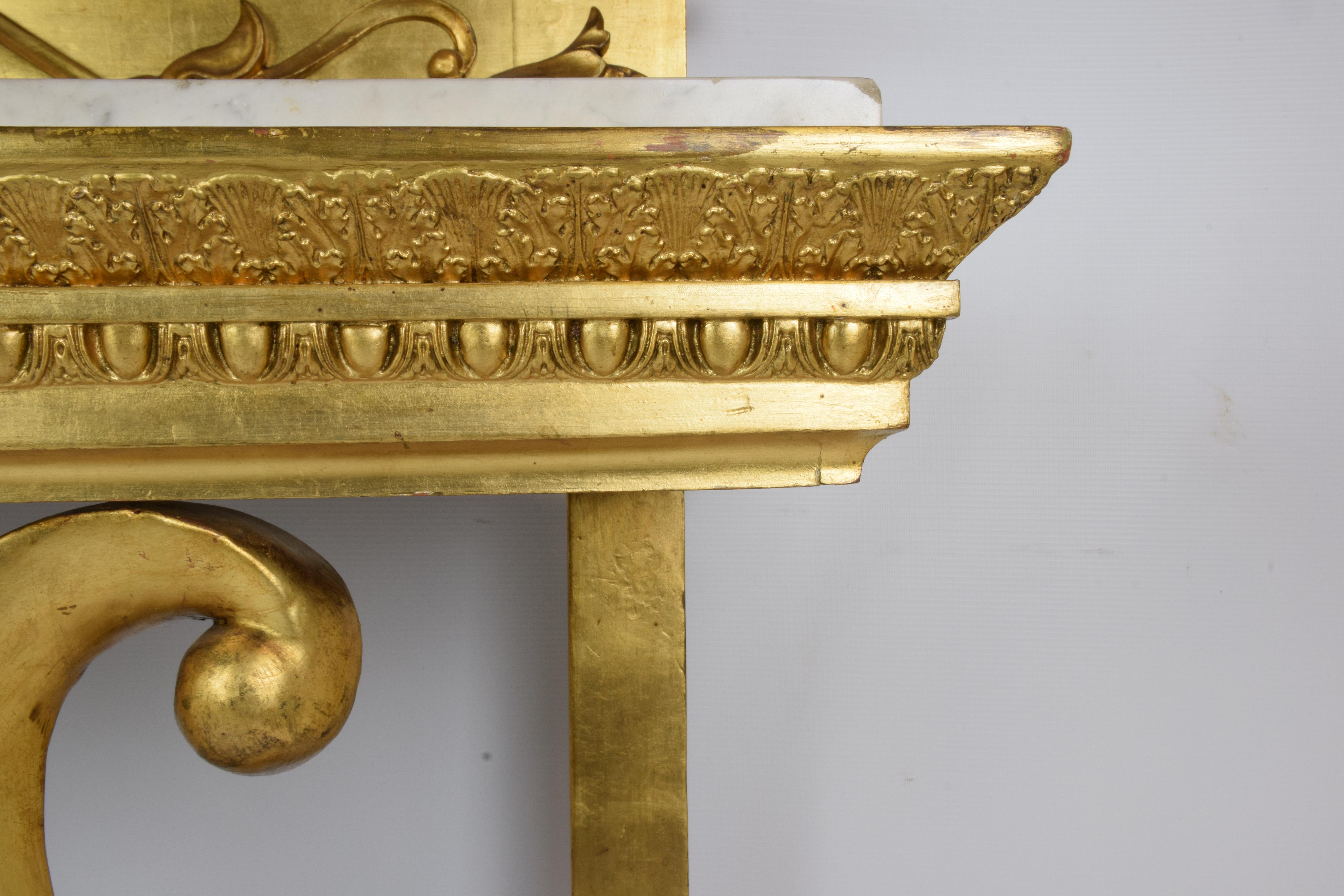 Table console et miroir en bois doré de style gustavien du début du XIXe siècle Bon état - En vente à Prato, IT