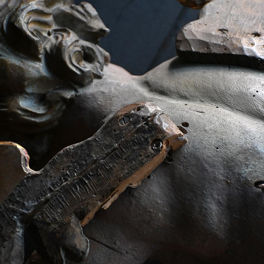 Anges italiens sculptés à la main au début du 19e siècle en vente 8