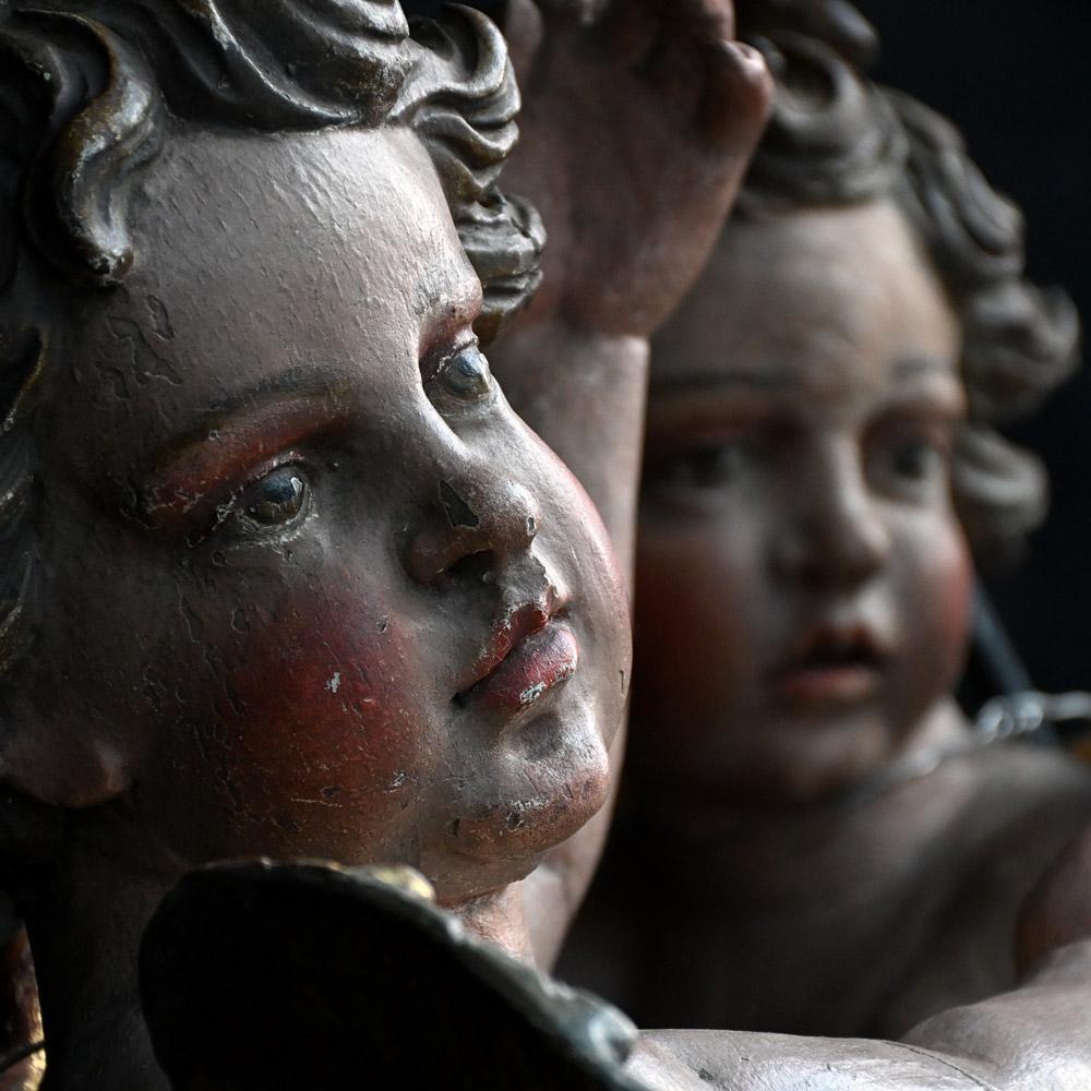 Sculpté à la main Anges italiens sculptés à la main au début du 19e siècle en vente