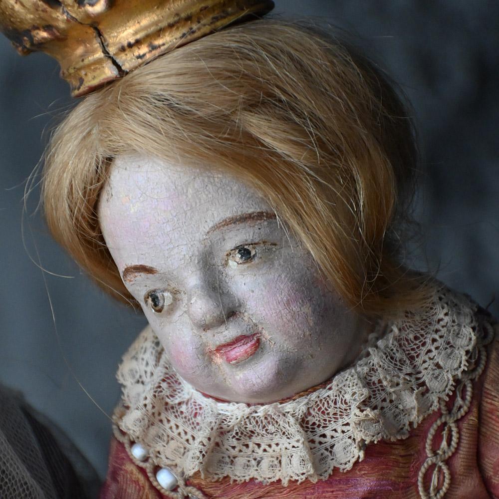 Figurine religieuse du début du 19e siècle, sculptée à la main, représentant la Madonna & Child Santos   État moyen - En vente à London, GB