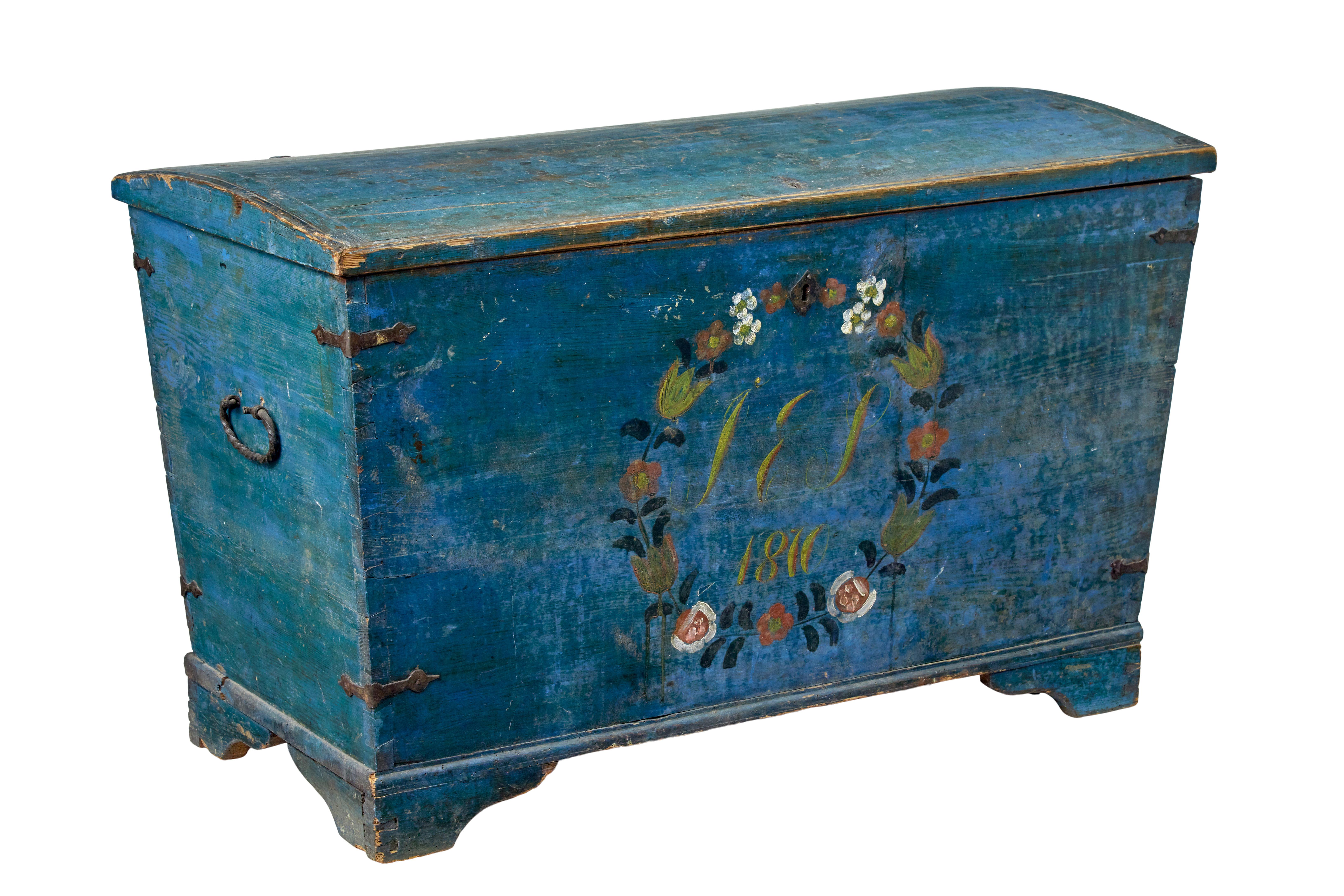 Early 19th century hand painted Swedish folk art coffer In Good Condition In Debenham, Suffolk