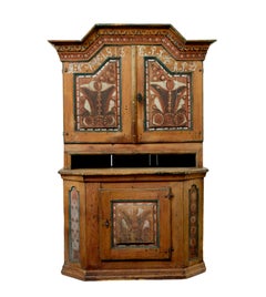 Armario de arte popular sueco pintado a mano de principios del siglo XIX