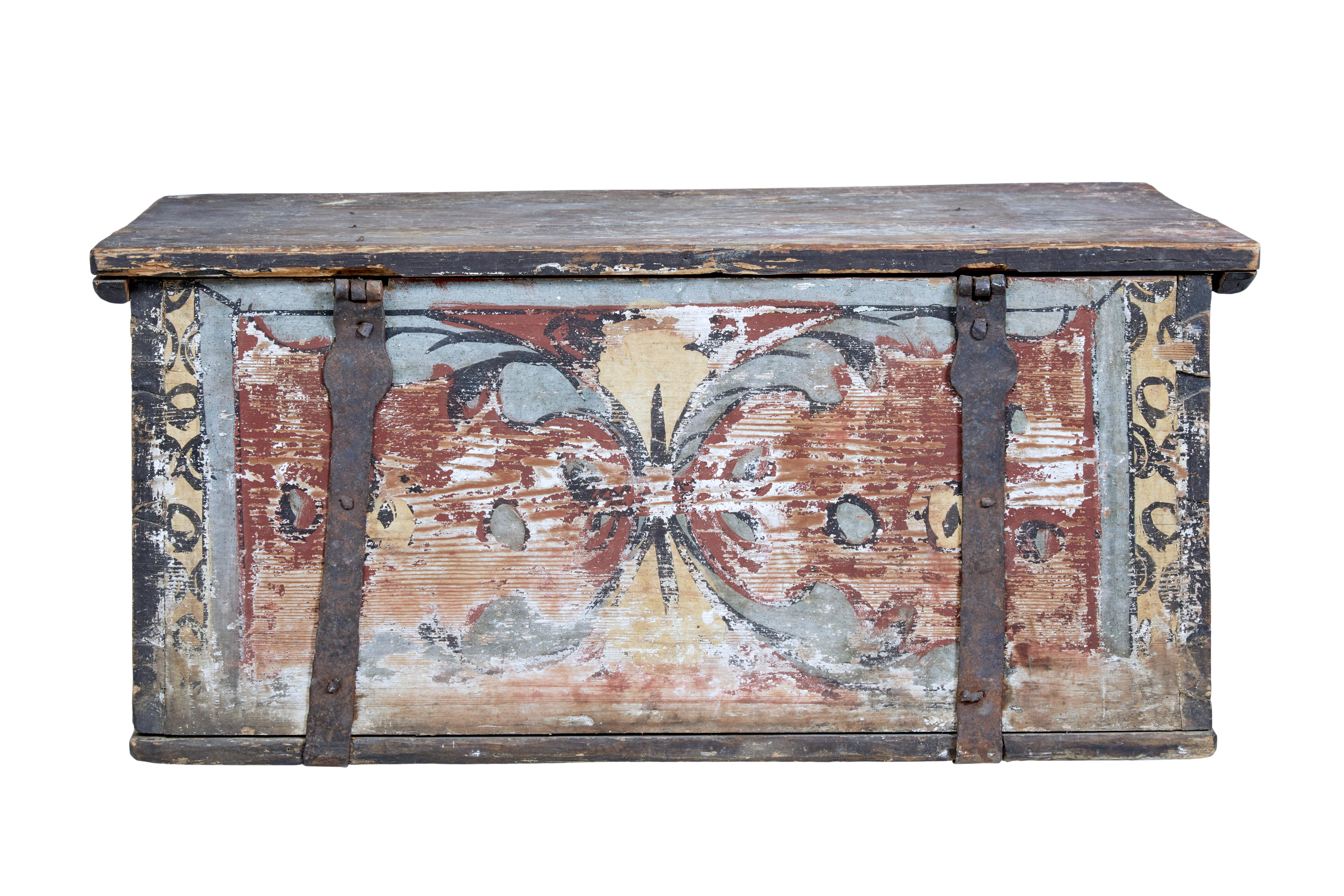 Iron Early 19th Century Hand Painted Traditional Swedish Pine Chest
