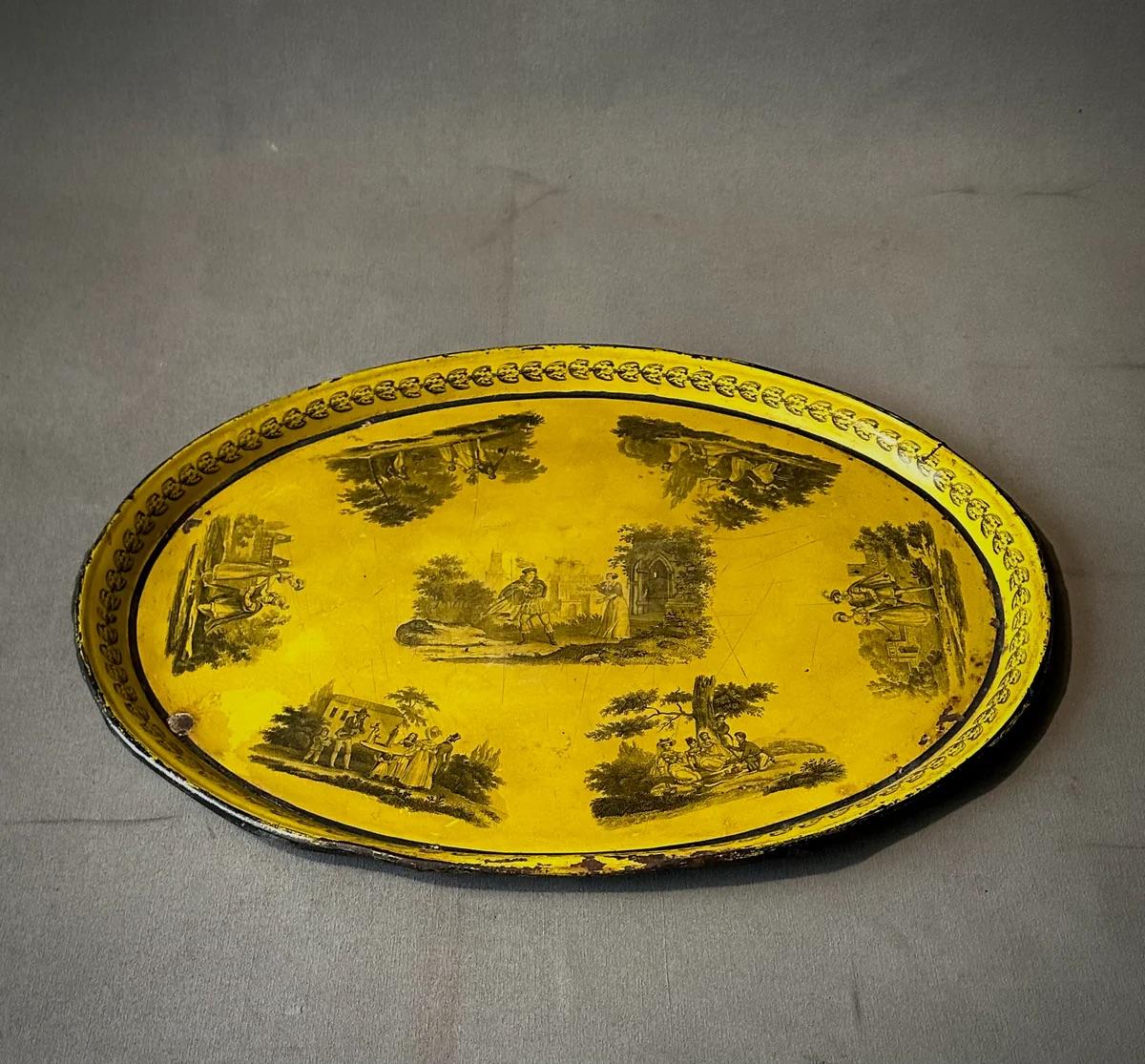 George III Plateau en tôle jaune peint à la main au début du 19e siècle en vente