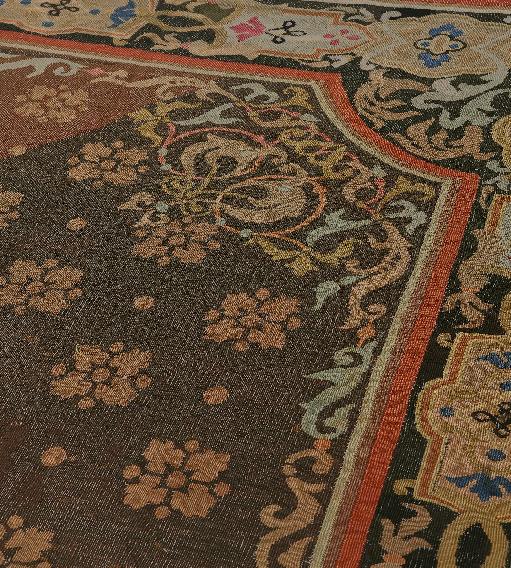Early 19th Century Handmade Brown Wool Floral French Aubusson Rug In Good Condition For Sale In West Hollywood, CA