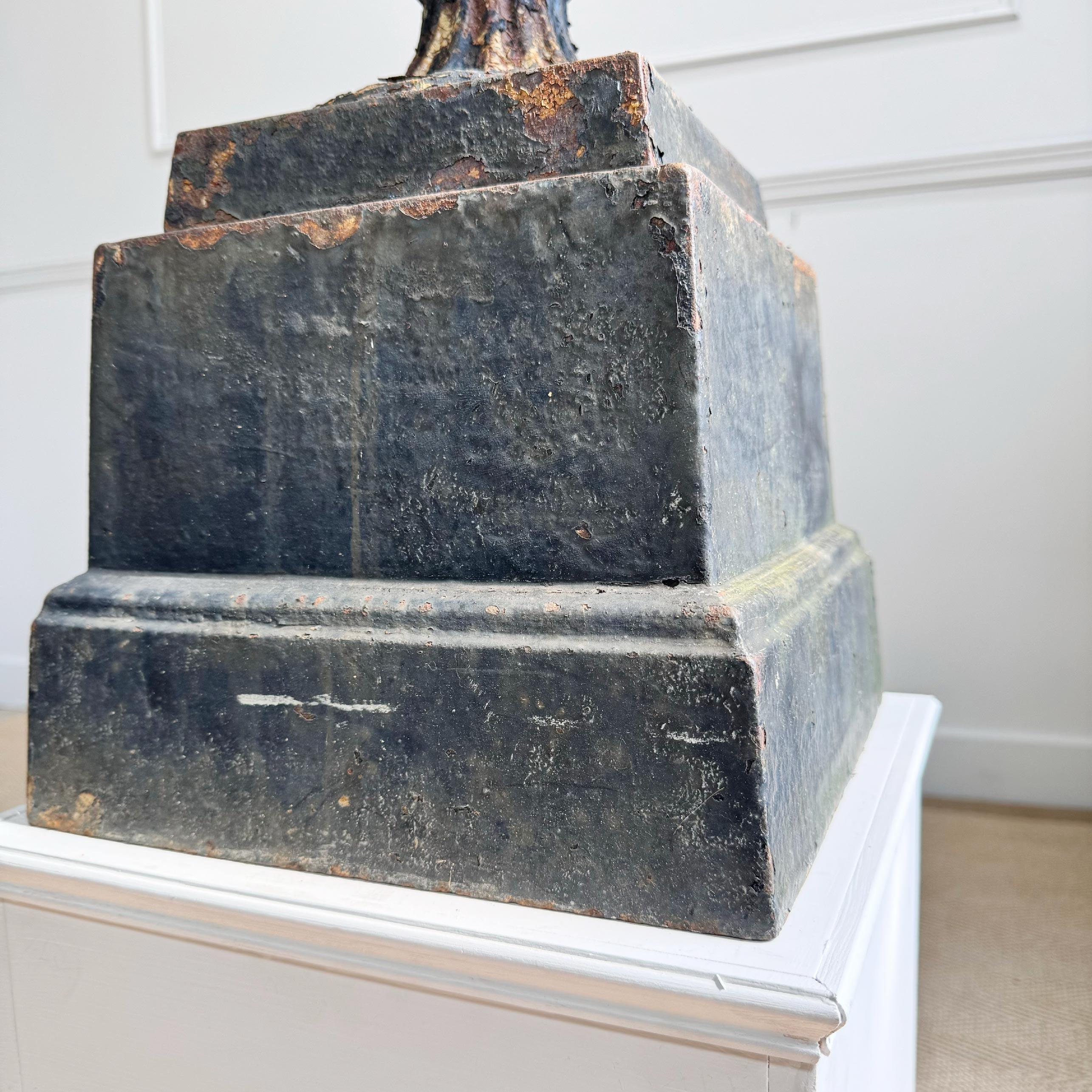 Early 19th Century Handyside Style Cast Iron Tazza Urn on Plinth For Sale 4
