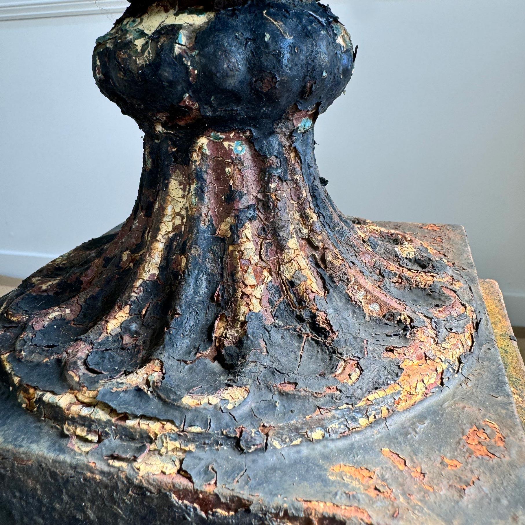 Early 19th Century Handyside Style Cast Iron Tazza Urn on Plinth In Good Condition For Sale In Hastings, GB