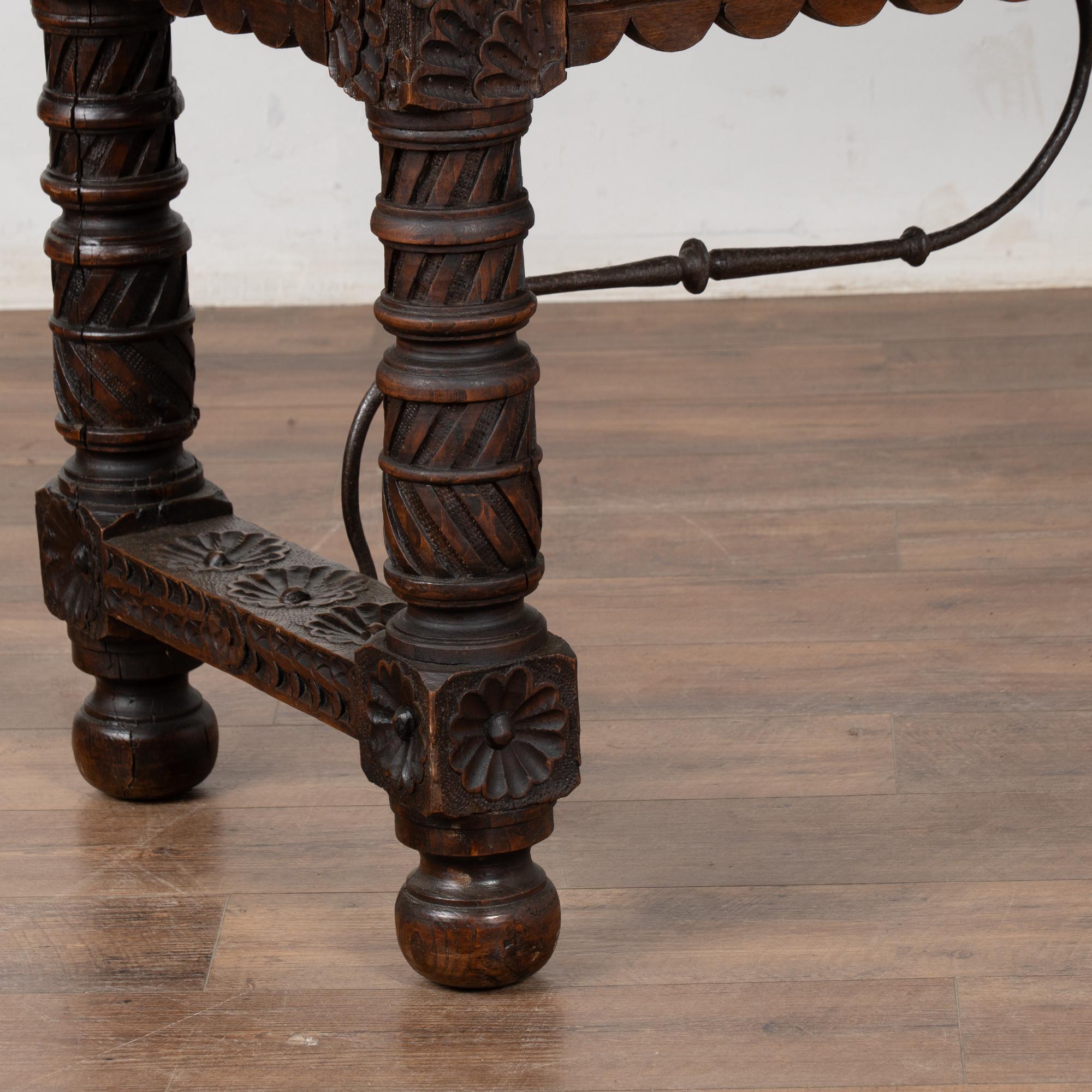 Early 19th Century Highly Carved Walnut Console with Drawers, Spain For Sale 6