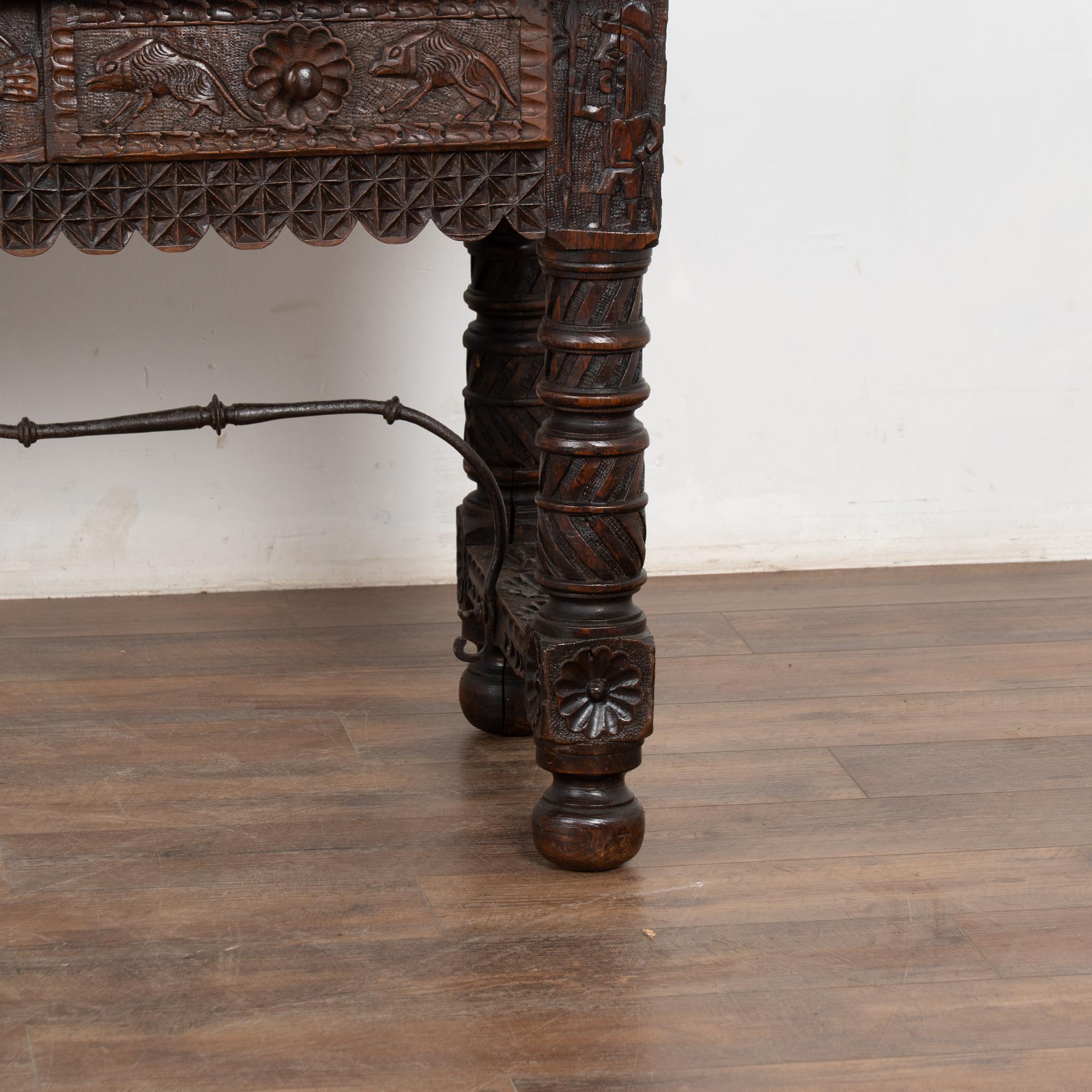 Early 19th Century Highly Carved Walnut Console with Drawers, Spain For Sale 8