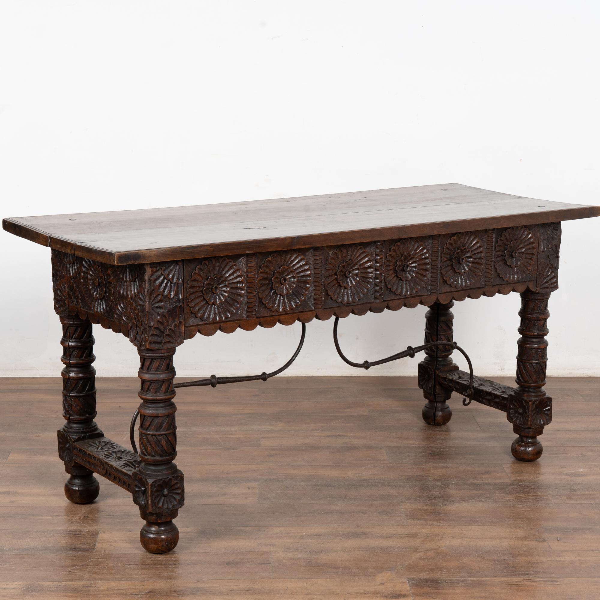 Early 19th Century Highly Carved Walnut Console with Drawers, Spain For Sale 9