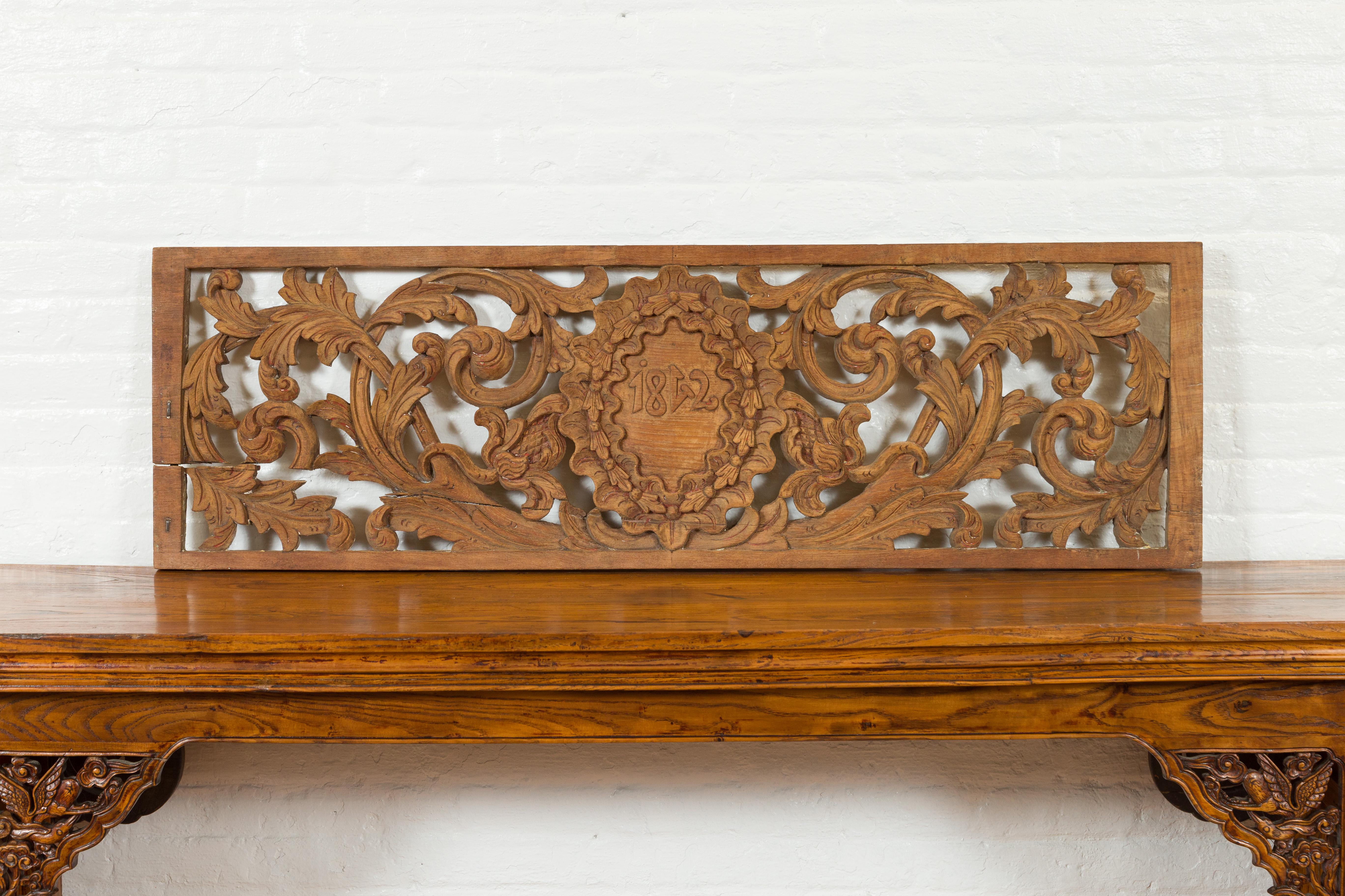 Early 19th Century Indonesian Architectural Transom Panel with Carved Foliage In Good Condition In Yonkers, NY
