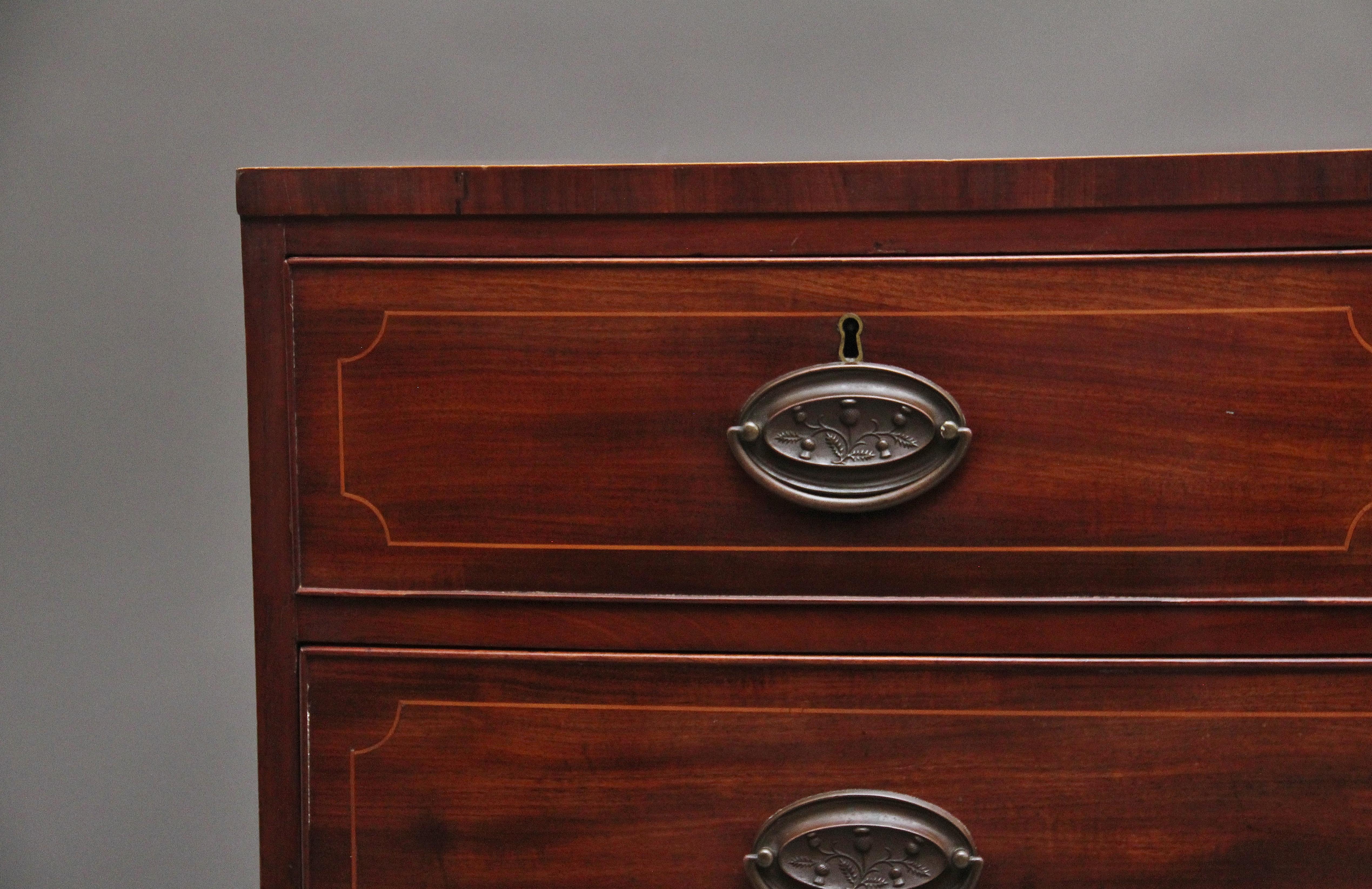 Georgian Early 19th Century inlaid mahogany bowfront chest of drawers For Sale