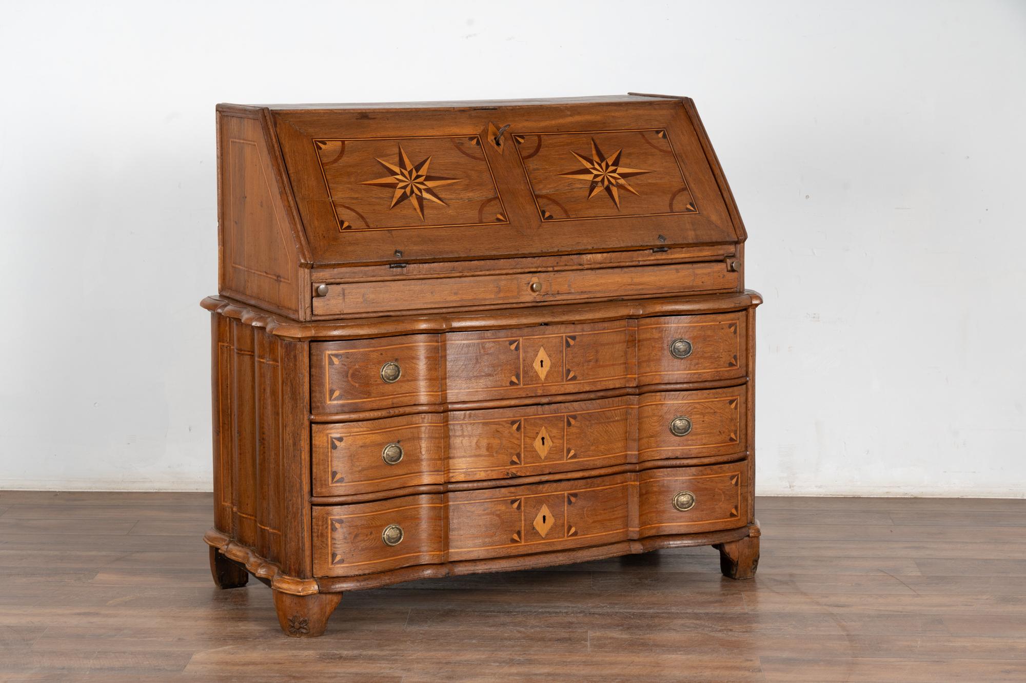 Early 19th Century Inlaid Oak Secretary Bureau from Denmark In Good Condition For Sale In Round Top, TX