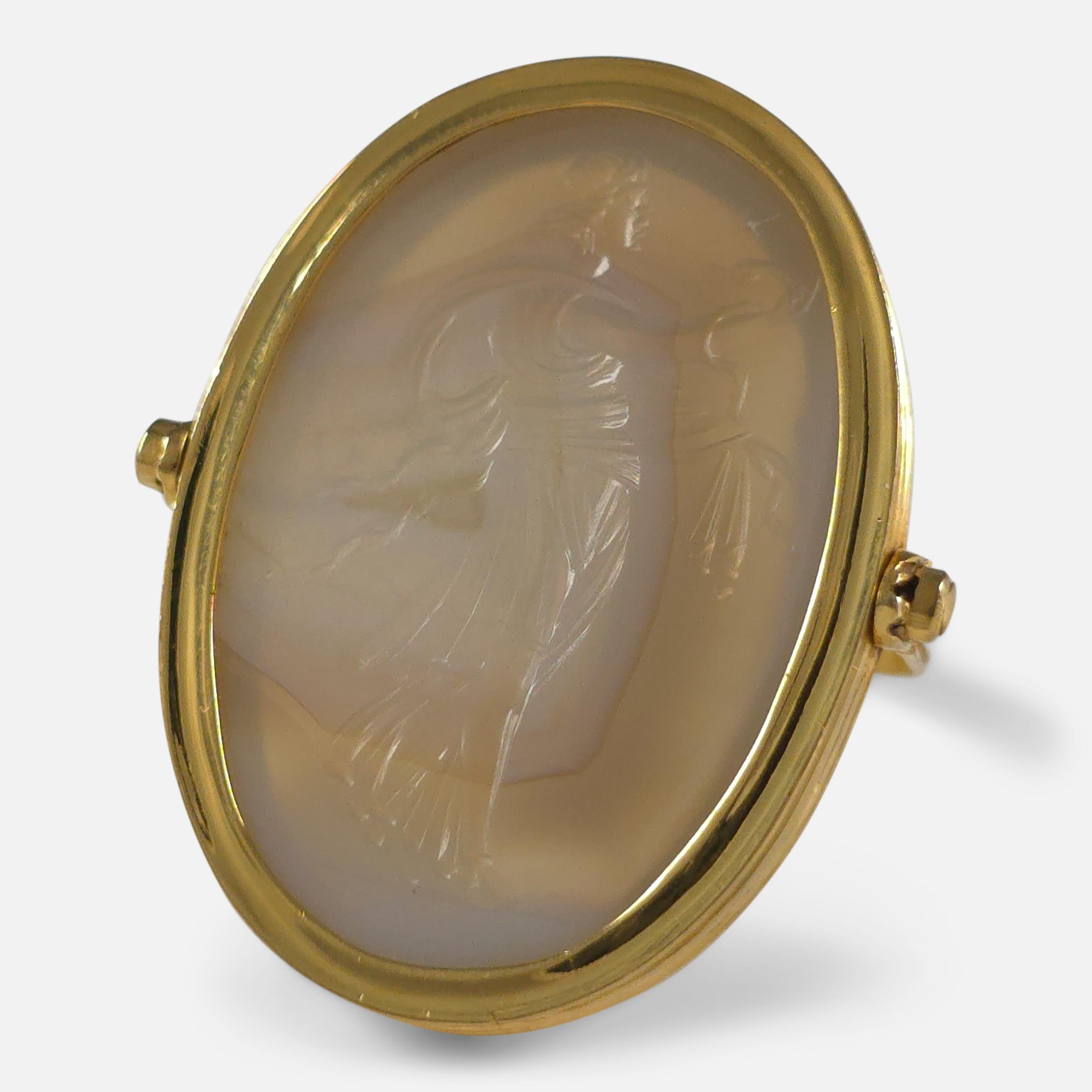 Oval Cut Early 19th Century Intaglio Swivel Ring - Hygieia Engraving For Sale