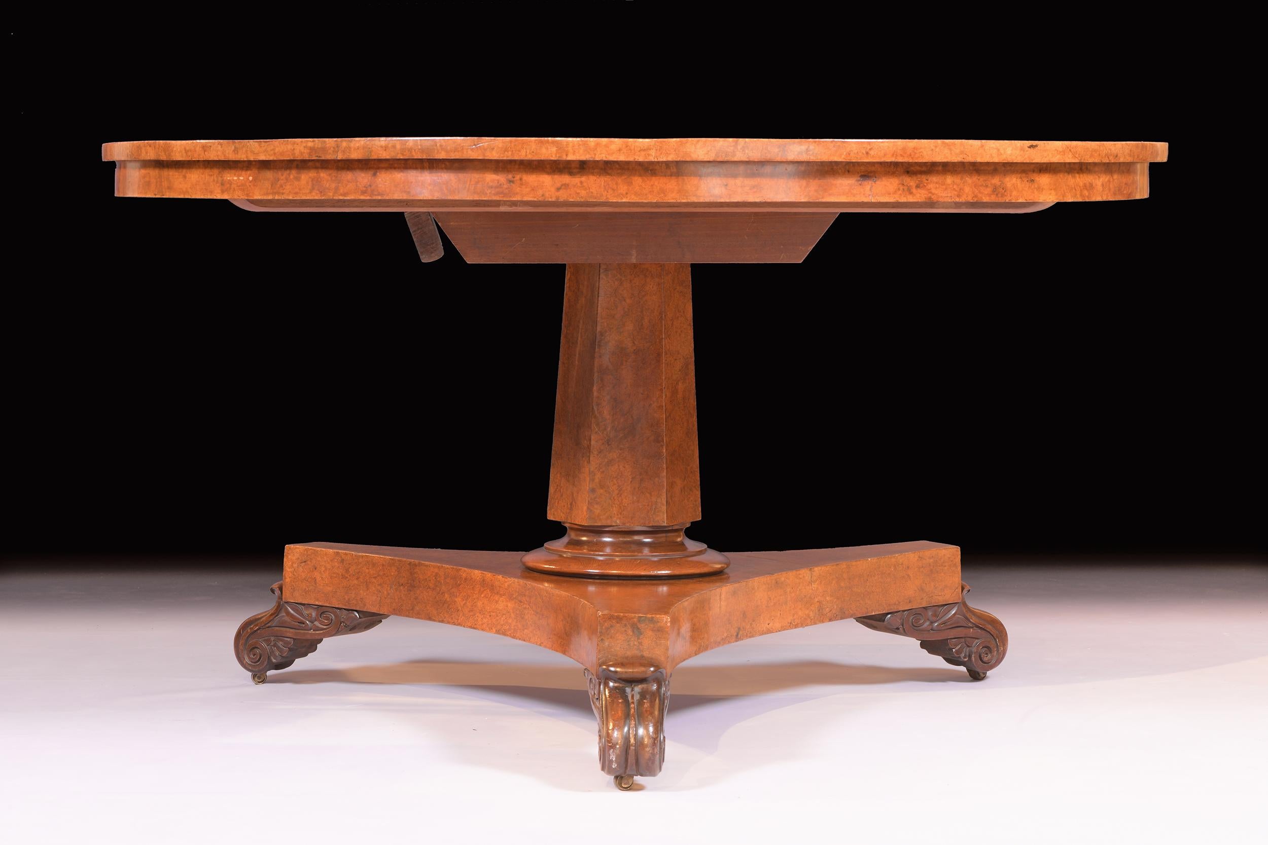 Regency Early 19th Century Irish Amboyna Centre Table Stamped Gillingtons of Dublin For Sale