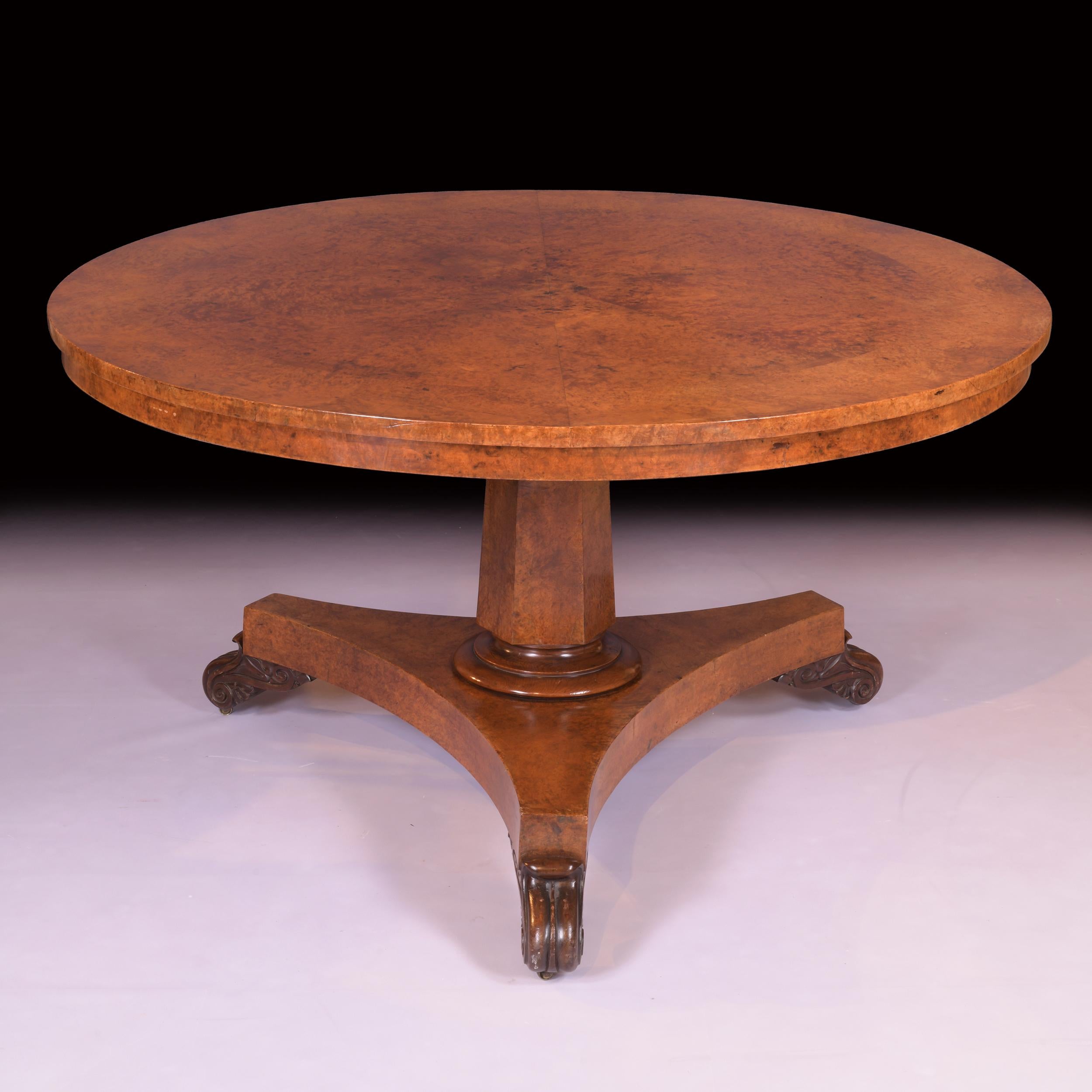 Early 19th Century Irish Amboyna Centre Table Stamped Gillingtons of Dublin For Sale 2