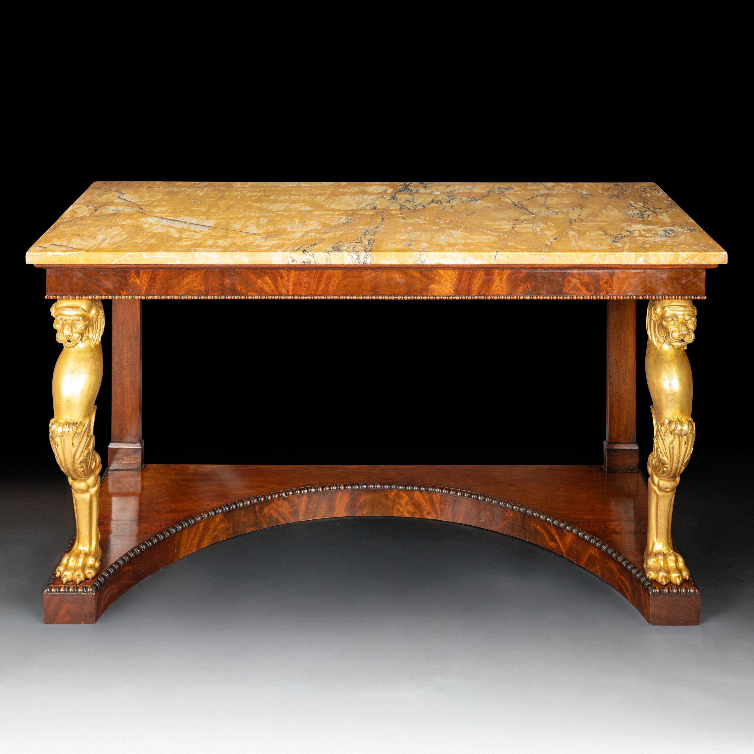 Console / Table d'appoint irlandaise George IV du début du 19e siècle à plateau de marbre de Sienne en vente 1