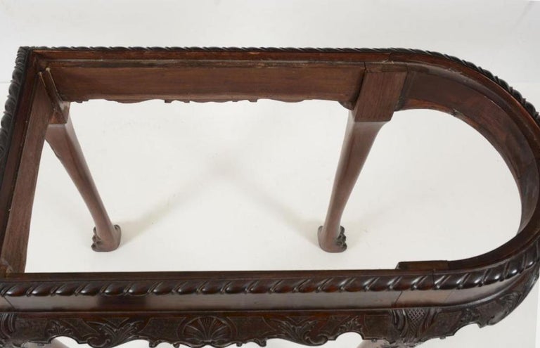 Early 19th Century Irish Georgian Mahogany Chippendale Serving Table For Sale 6