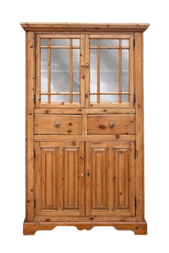 Armadio antico in pino irlandese dei primi del XIX secolo/Vetro originale