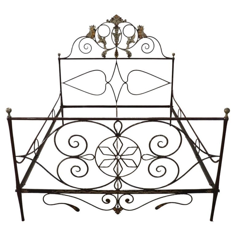 Early 19th Century Italian Antique Iron Large Single Bed with Hand  Paintings For Sale at 1stDibs