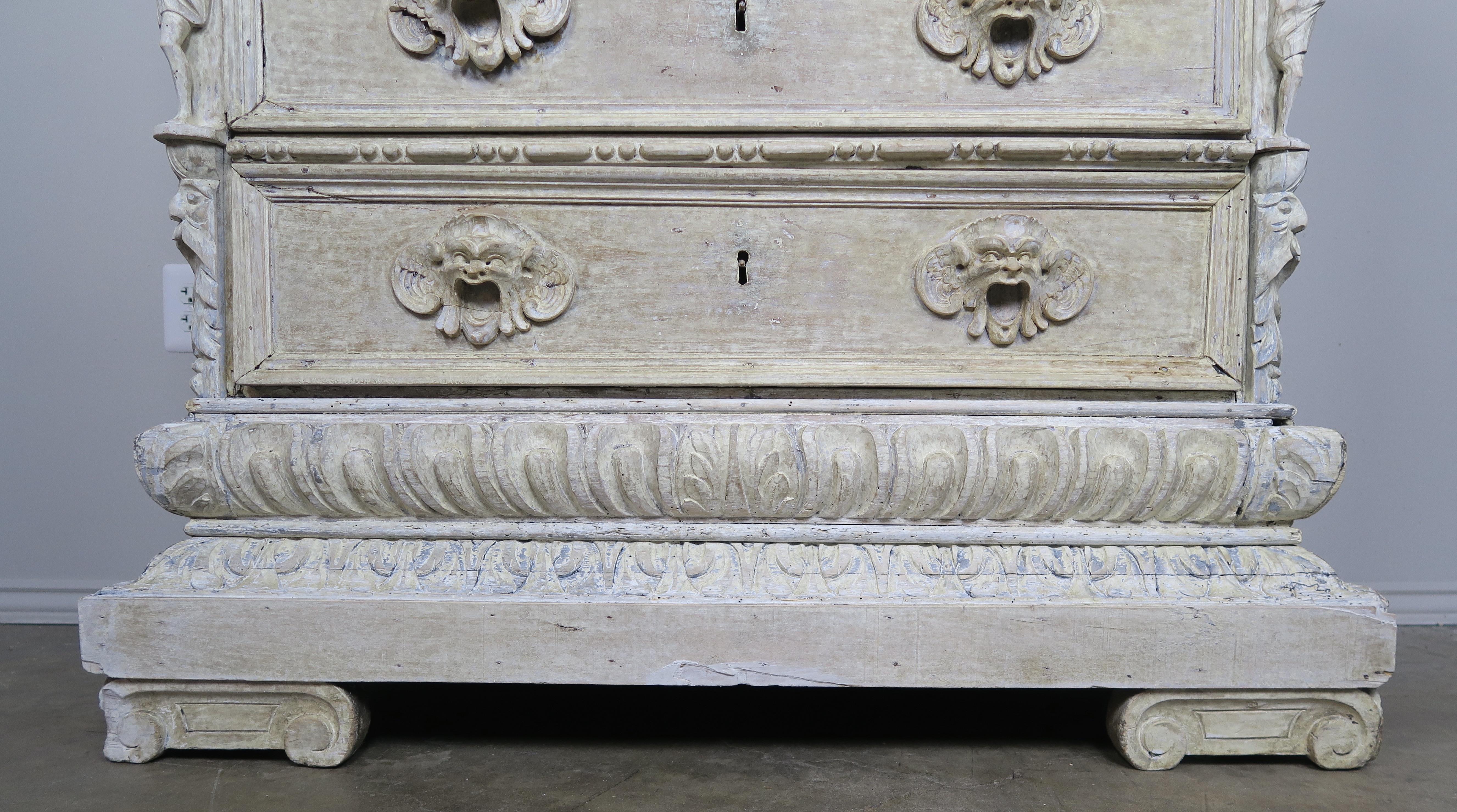 Early 19th Century Italian Carved Chest of Drawers In Distressed Condition In Los Angeles, CA