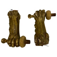 Early 19th Century Italian Carved Giltwood Lion’s Paw Form Sconces, Pair