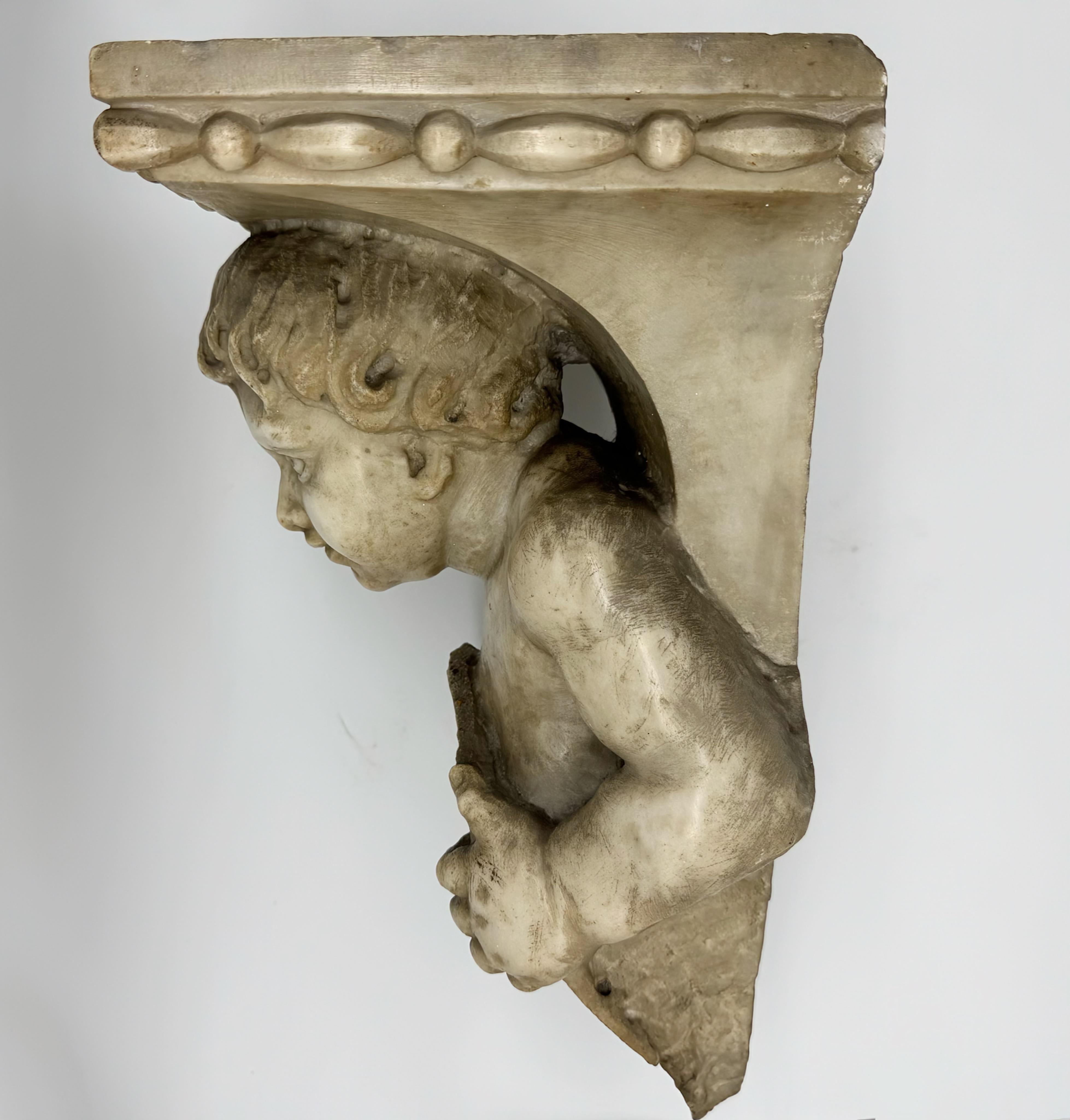 Appliques murales en marbre sculpté avec chérubins, début du 19e siècle, Italie en vente 2